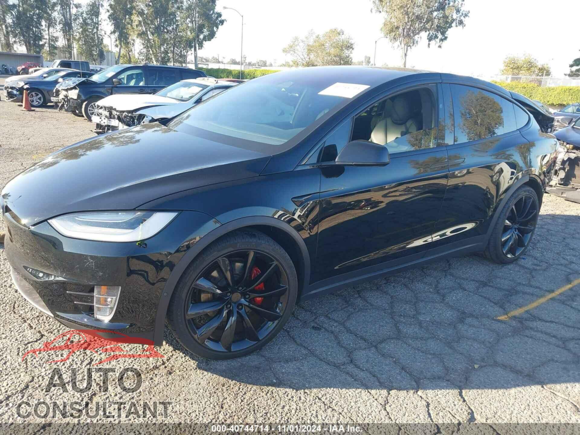 TESLA MODEL X 2020 - 5YJXCDE26LF239727