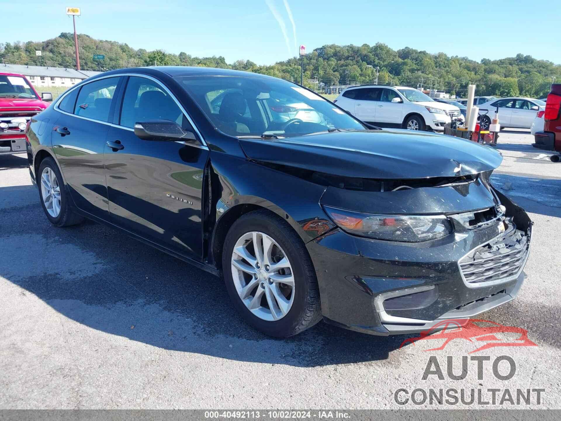 CHEVROLET MALIBU 2017 - 1G1ZE5ST4HF135934