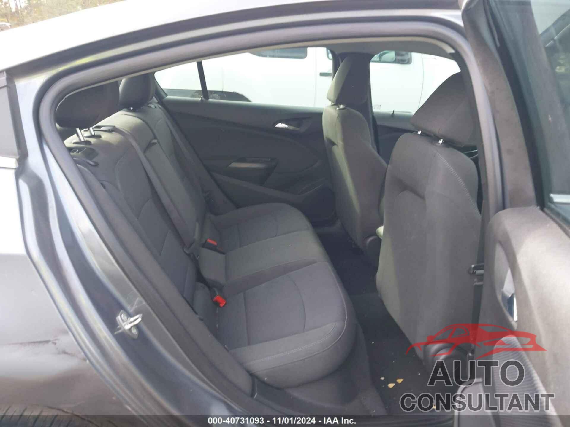 CHEVROLET CRUZE 2019 - 1G1BE5SM3K7100488