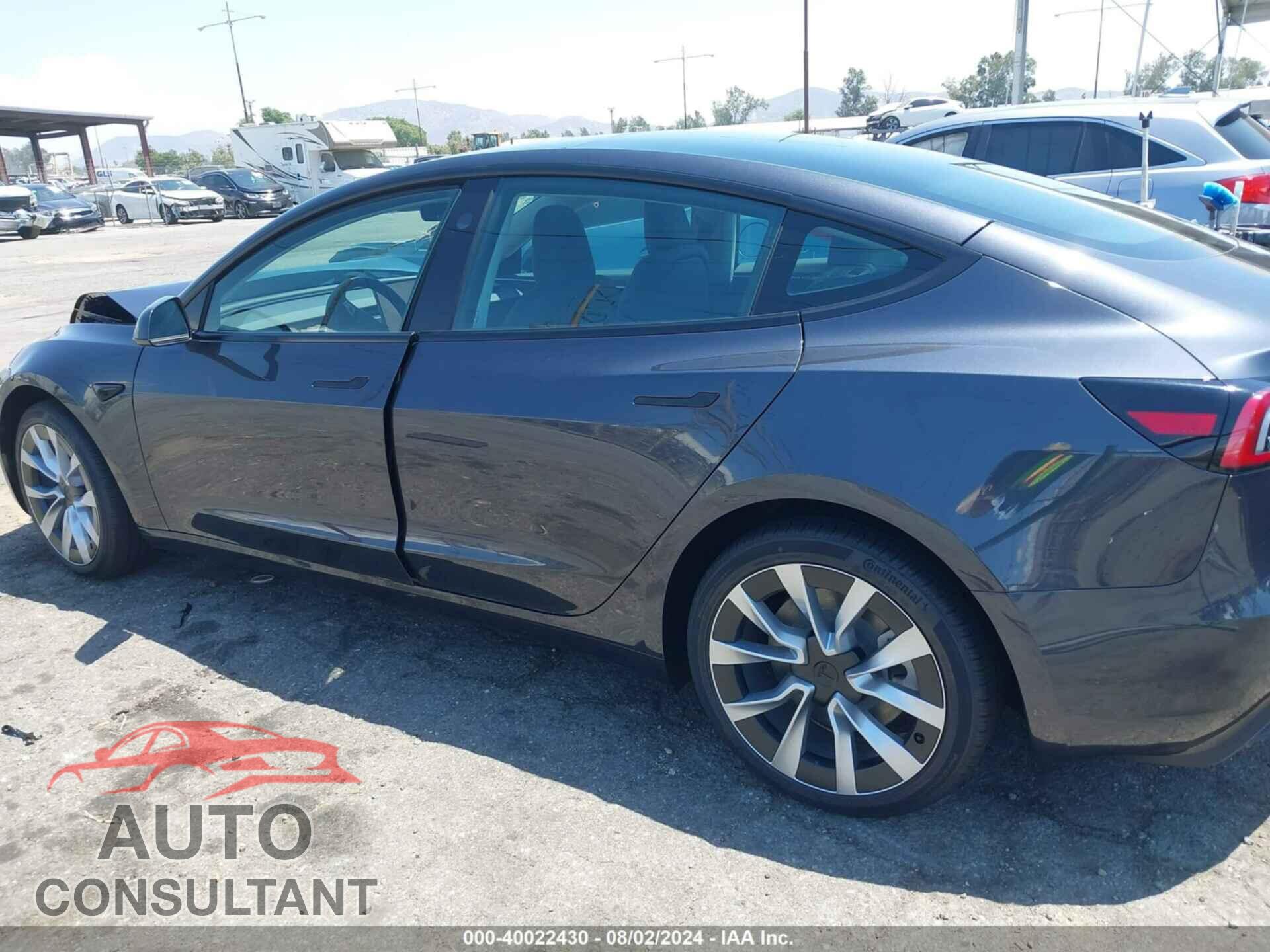 TESLA MODEL 3 2024 - 5YJ3E1EB9RF768752