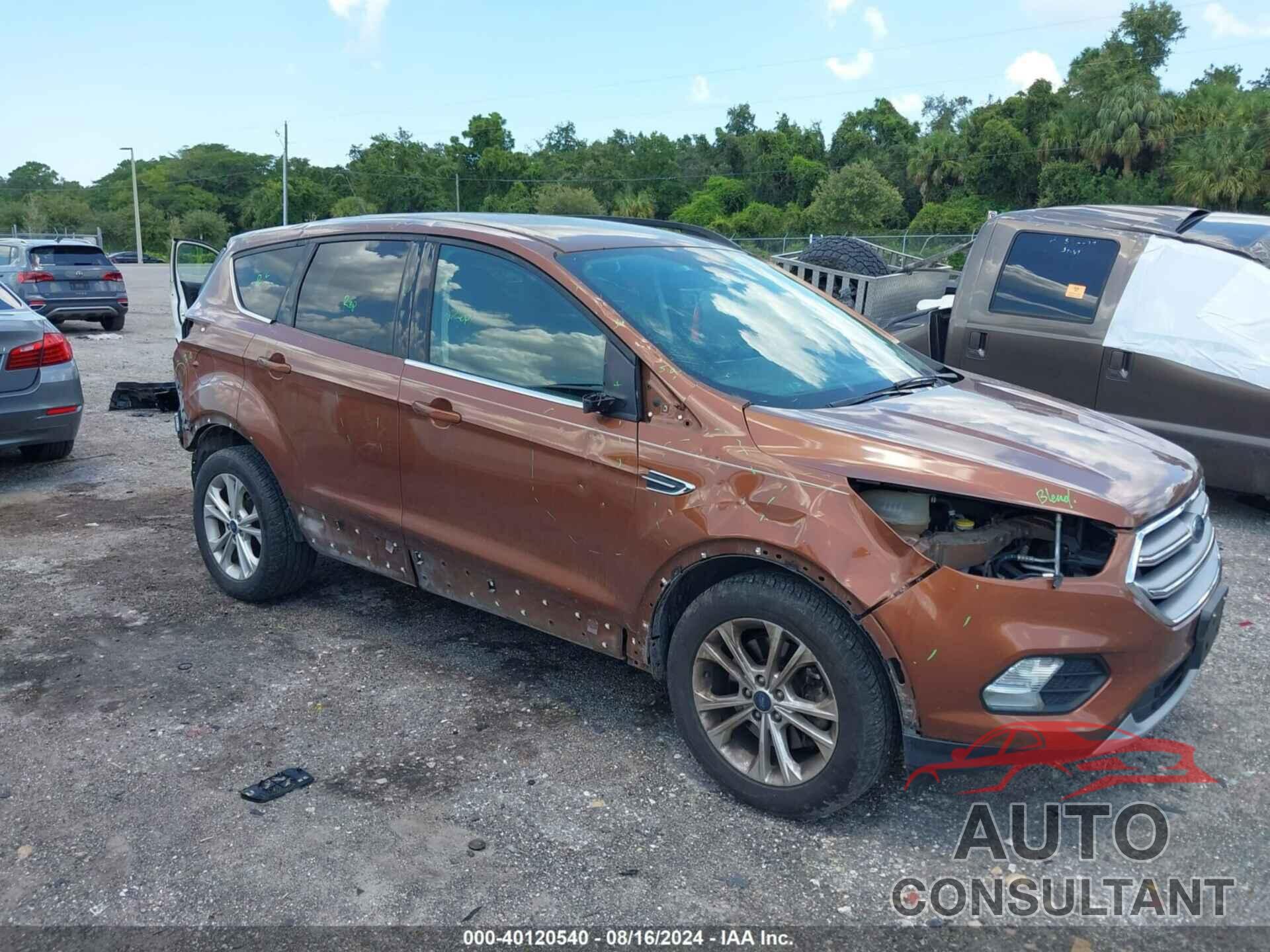 FORD ESCAPE 2017 - 1FMCU9GD0HUA34129