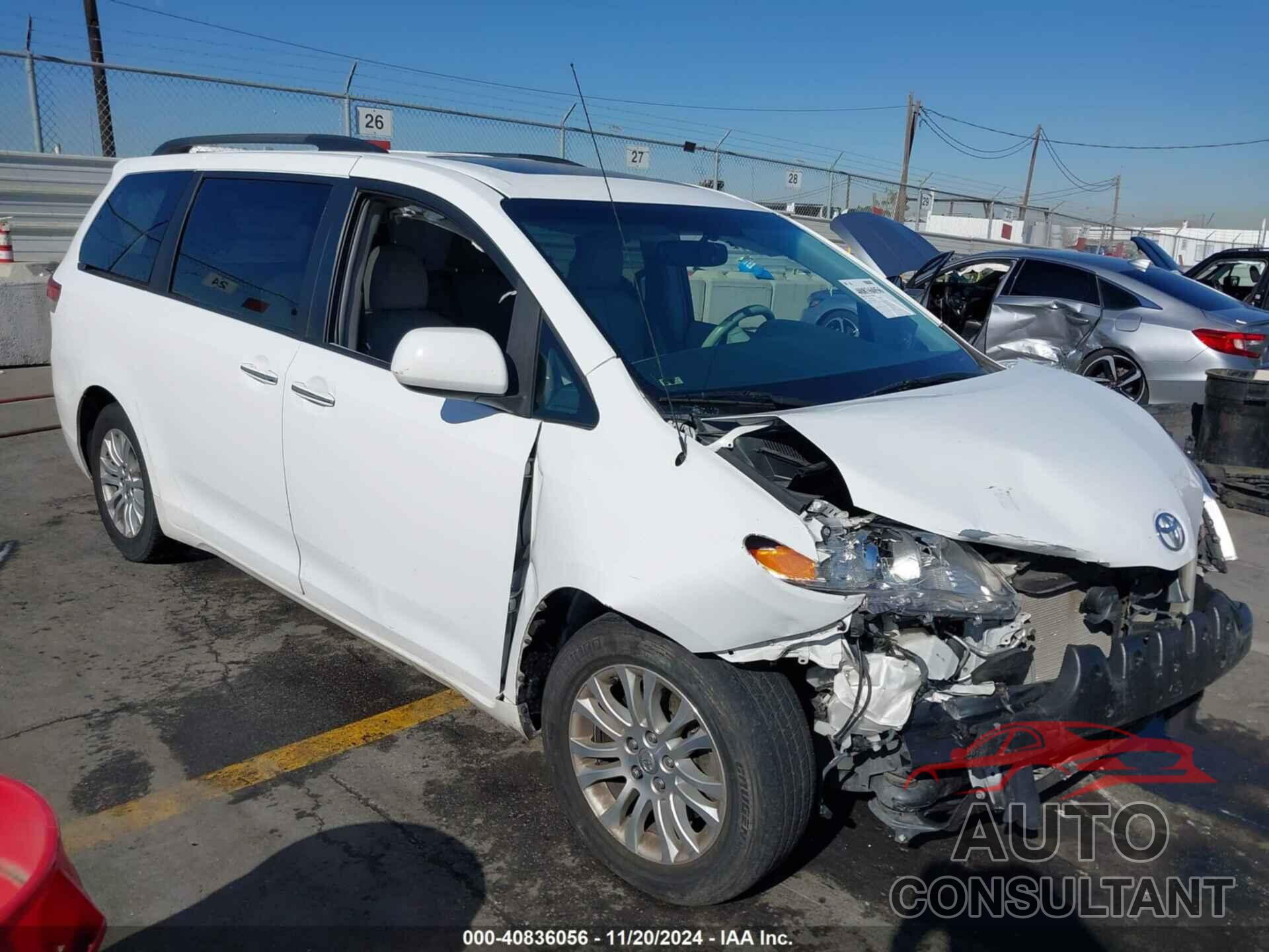 TOYOTA SIENNA 2014 - 5TDYK3DC9ES458868