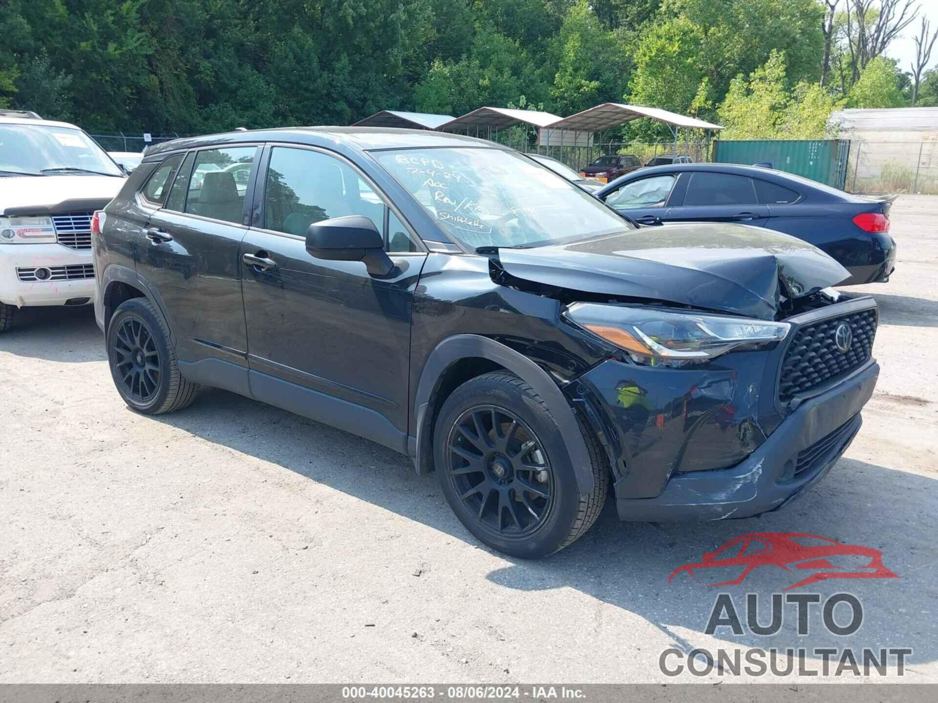 TOYOTA COROLLA CROSS 2022 - 7MUAAAAG6NV013039
