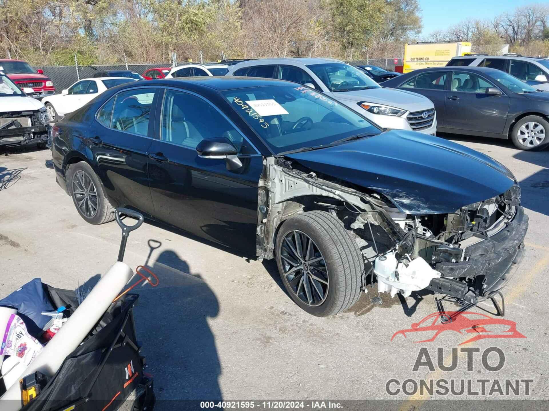 TOYOTA CAMRY 2023 - 4T1G11AK3PU136901