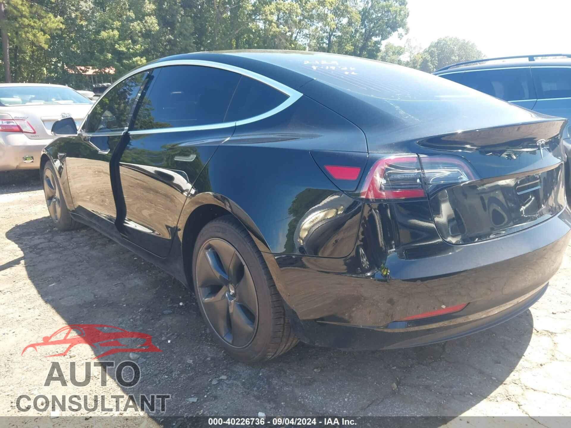 TESLA MODEL 3 2018 - 5YJ3E1EA4JF042129