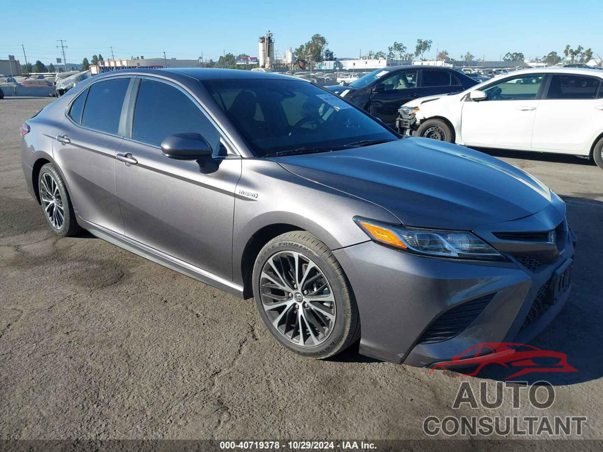 TOYOTA CAMRY HYBRID 2018 - 4T1B21HK6JU007006