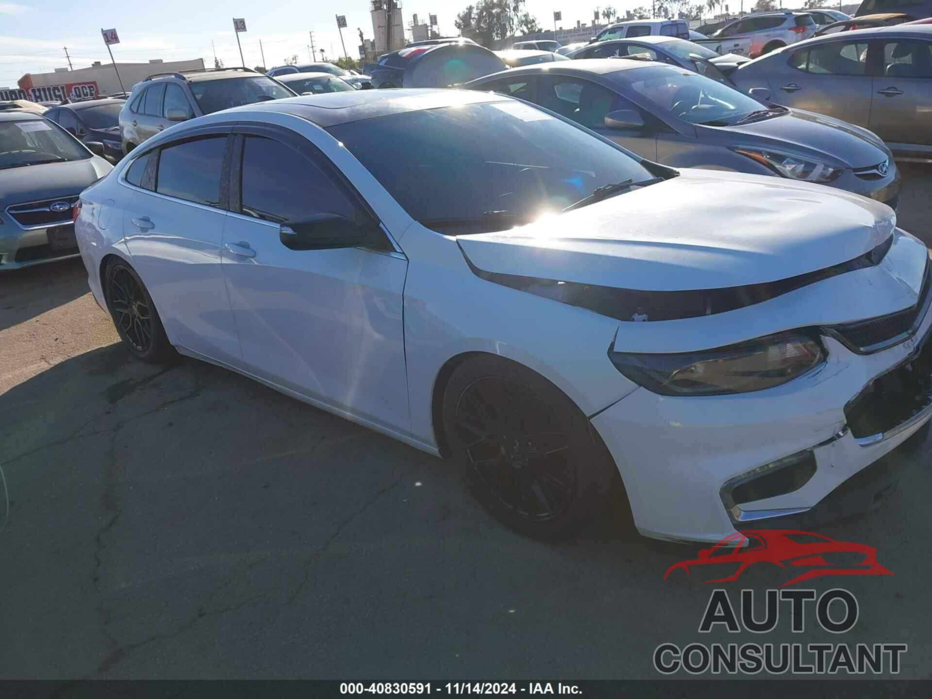 CHEVROLET MALIBU 2018 - 1G1ZD5ST5JF111487