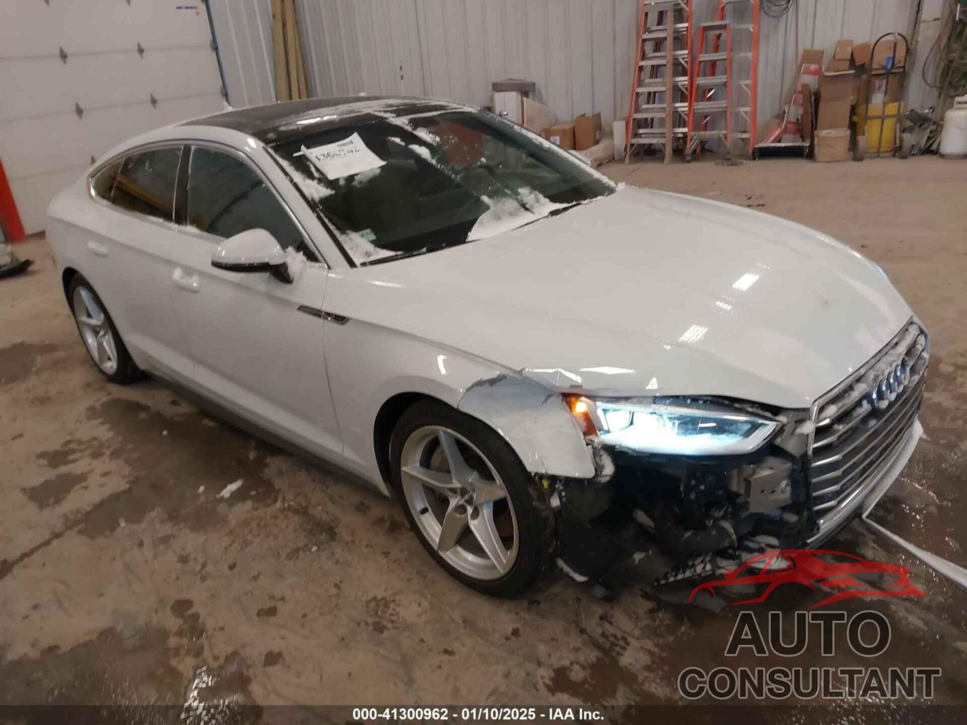 AUDI A5 2019 - WAUENCF58KA044074