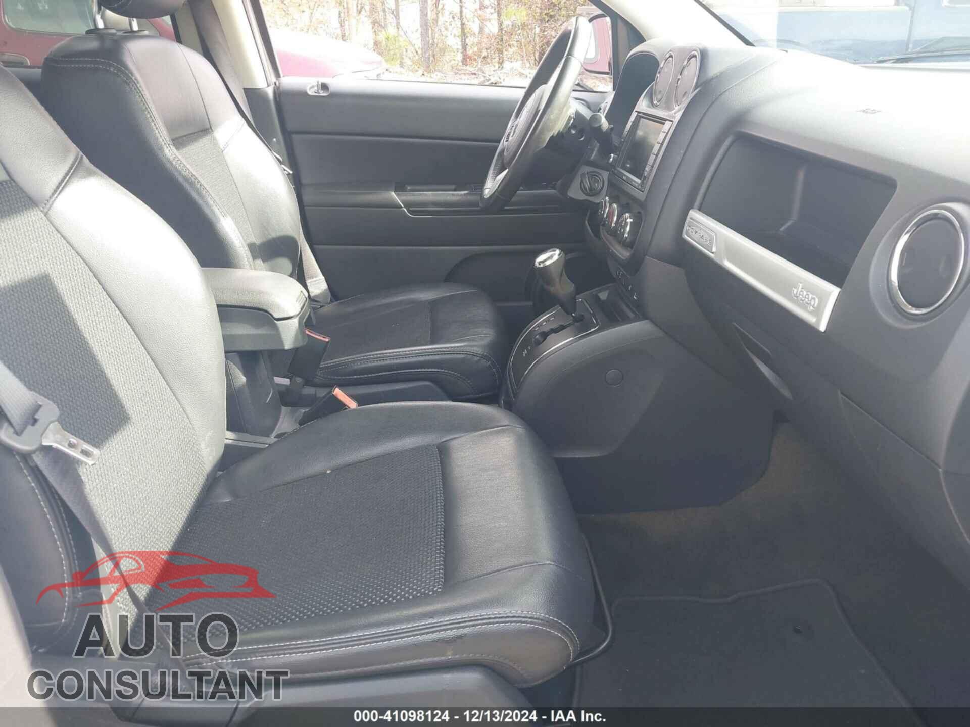 JEEP COMPASS 2017 - 1C4NJDBB5HD127582