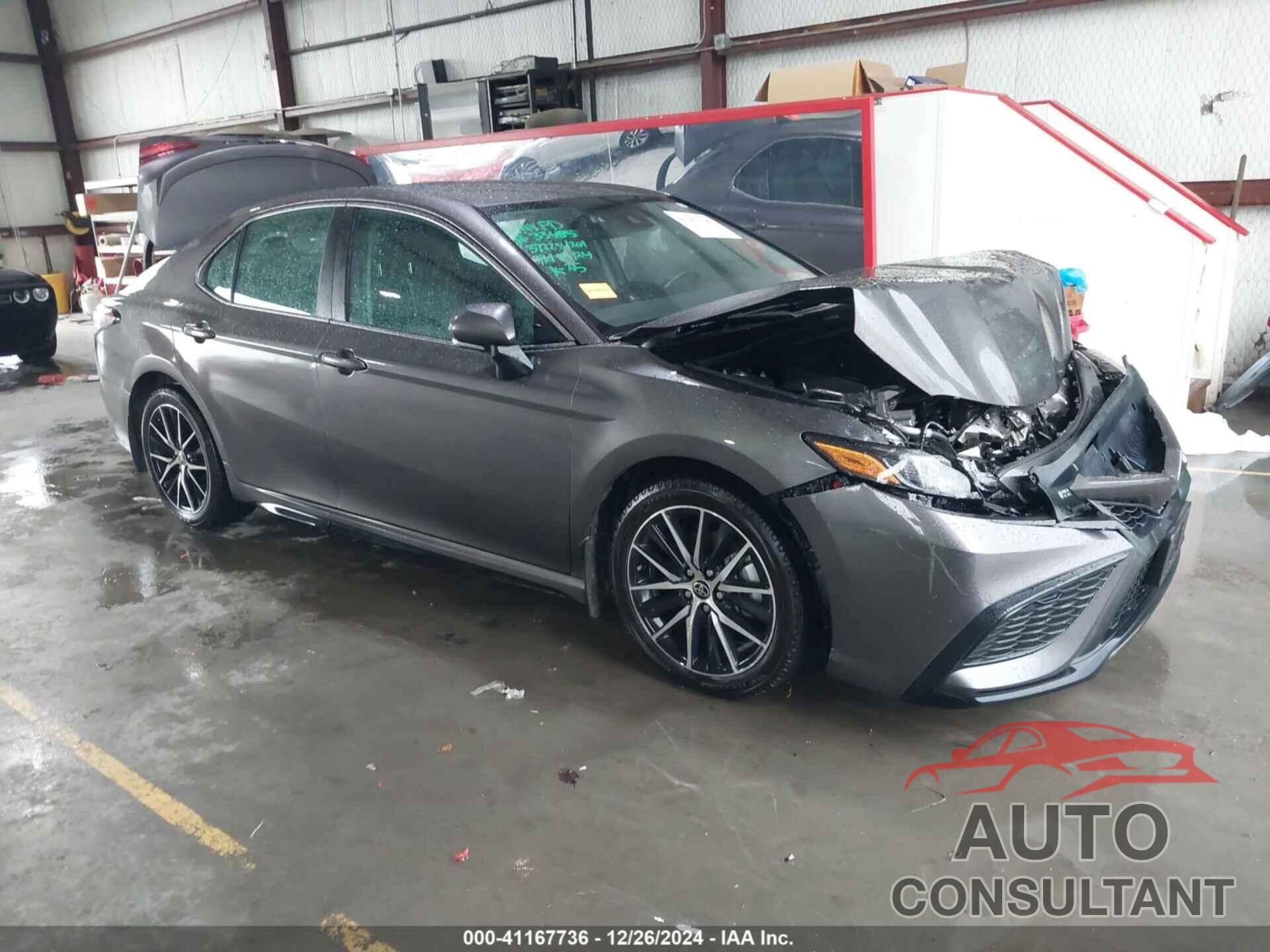 TOYOTA CAMRY 2022 - 4T1G11AK4NU667568