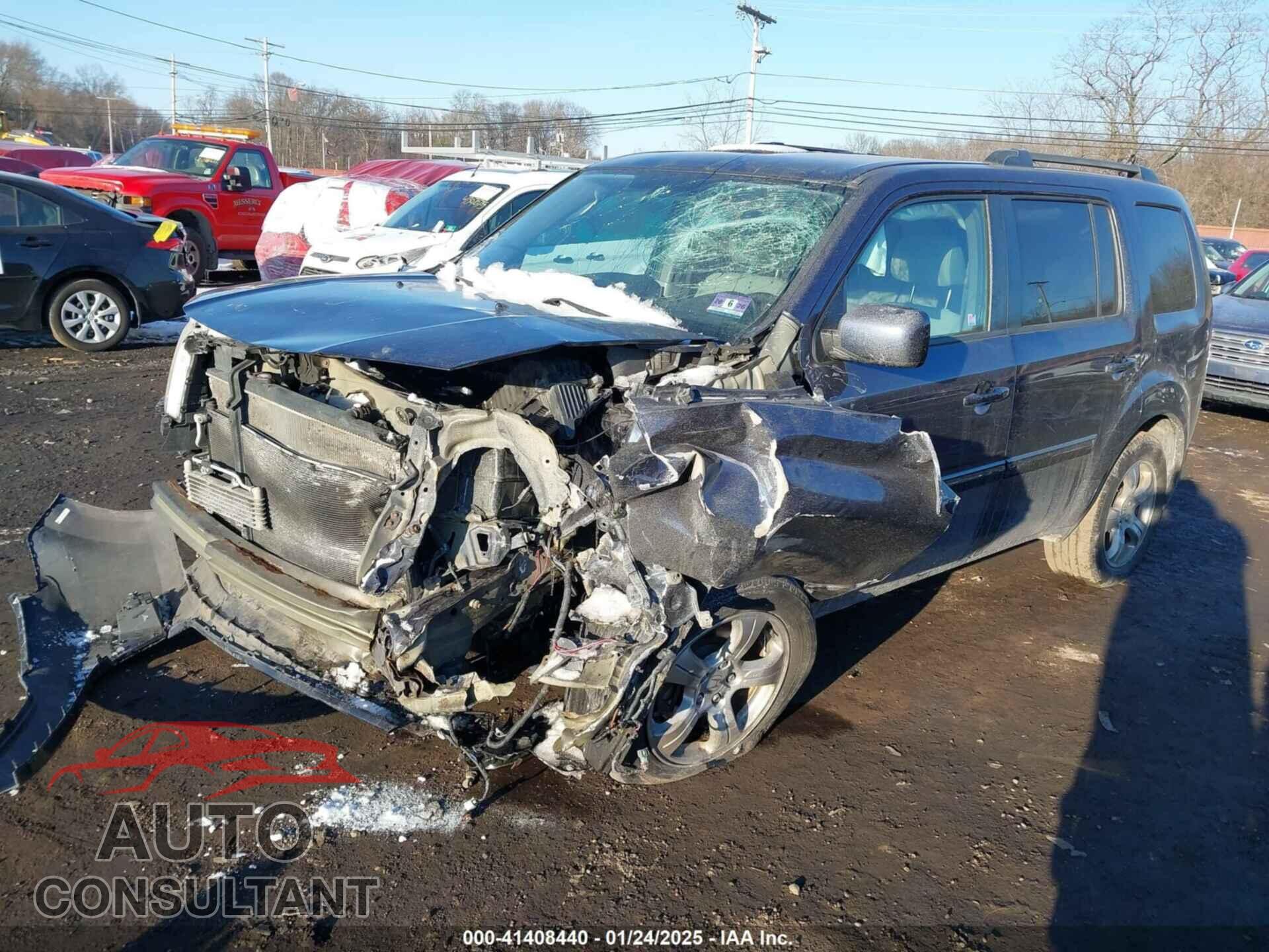 HONDA PILOT 2013 - 5FNYF4H48DB049017