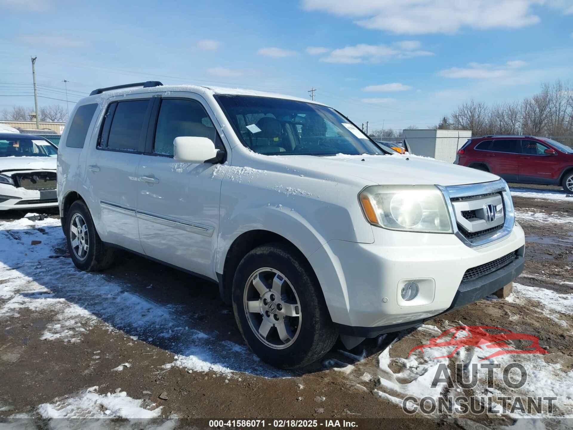 HONDA PILOT 2011 - 5FNYF4H94BB049136