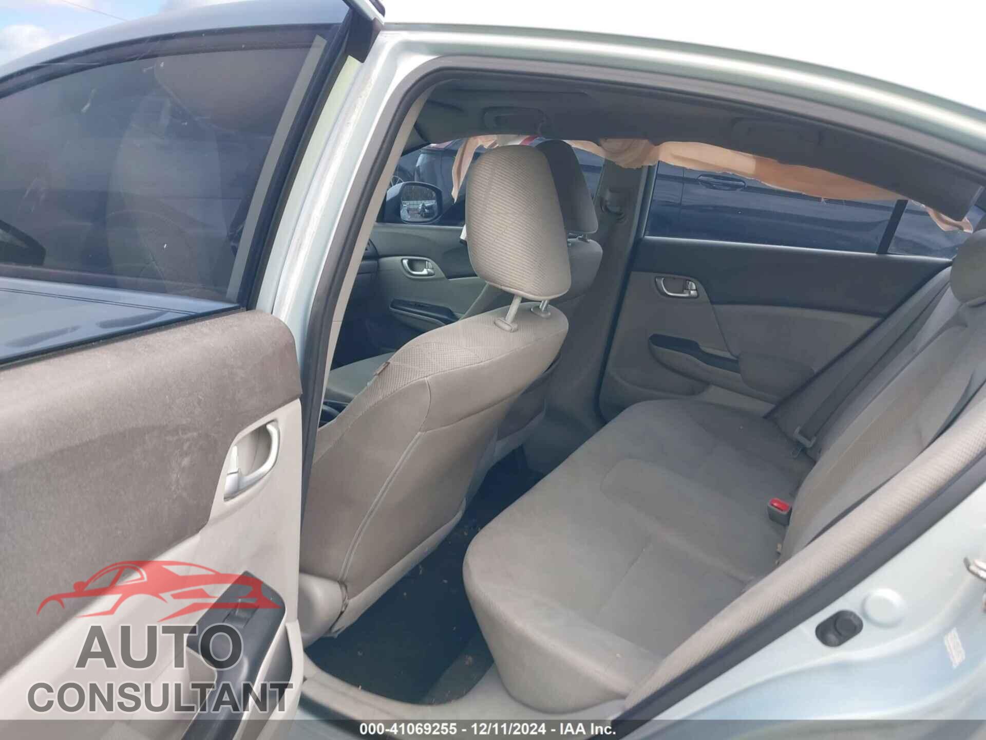 HONDA CIVIC 2012 - 2HGFB2F84CH529577