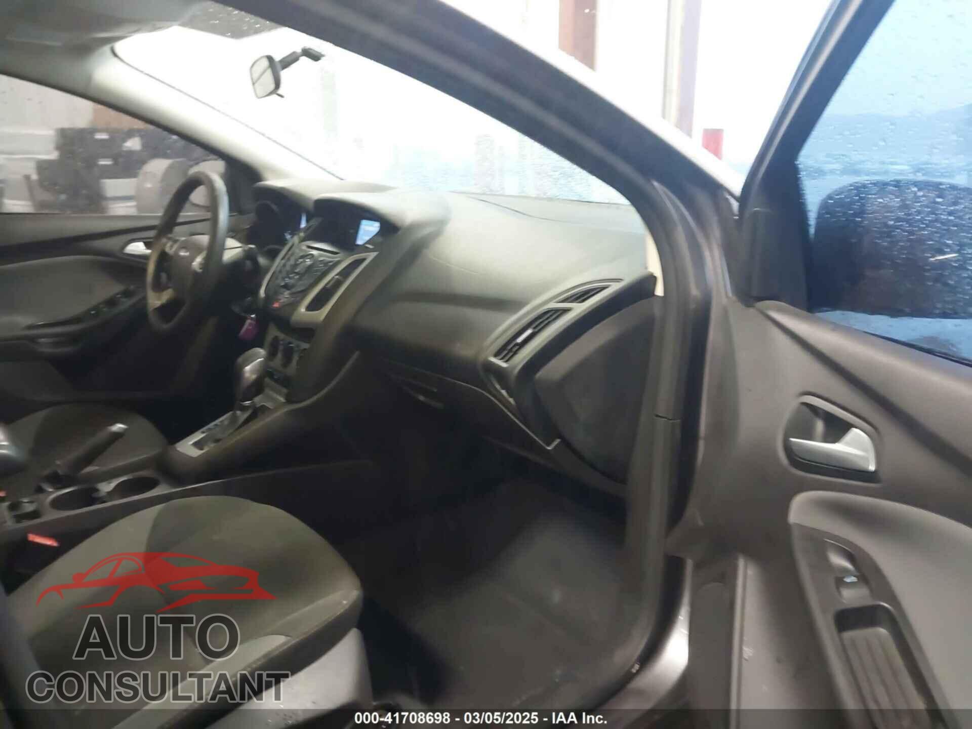 FORD FOCUS 2014 - 1FADP3F22EL203183
