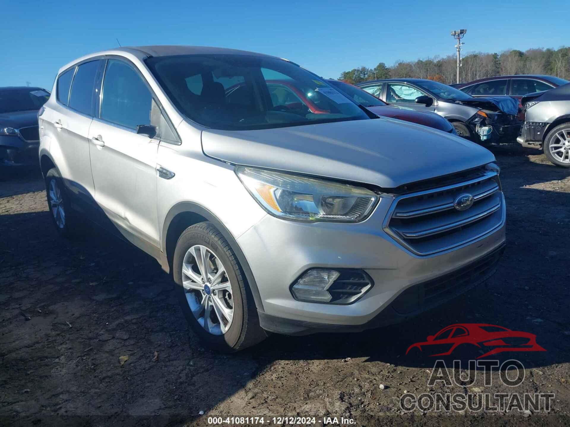 FORD ESCAPE 2017 - 1FMCU9G99HUE75589