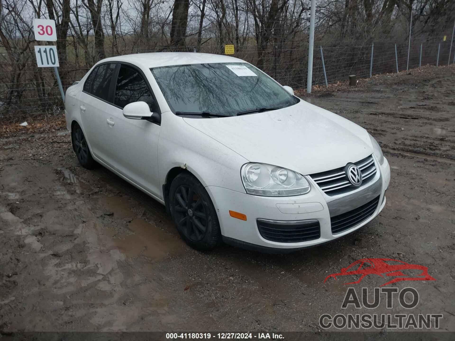 VOLKSWAGEN JETTA 2010 - 3VWAX7AJXAM109464