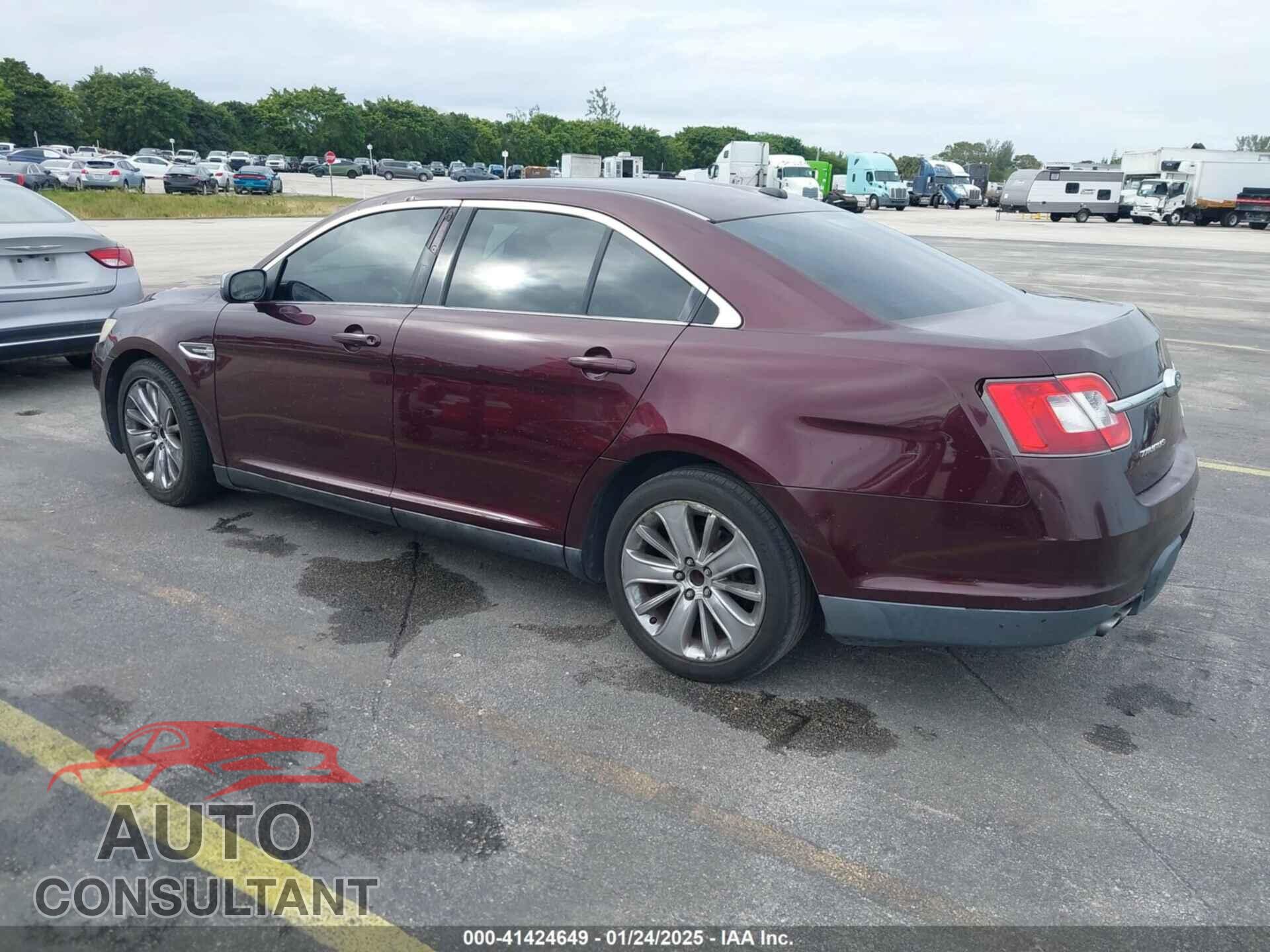 FORD TAURUS 2011 - 1FAHP2FW1BG176559