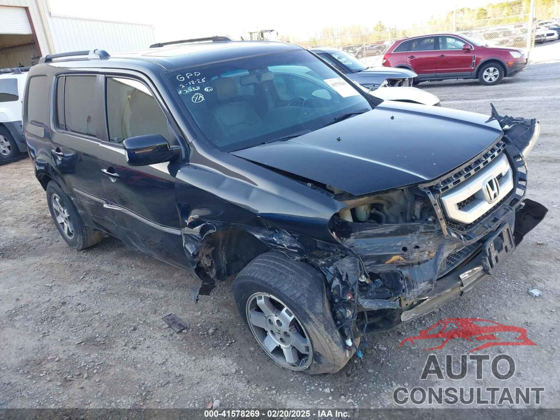 HONDA PILOT 2011 - 5FNYF3H9XBB056635