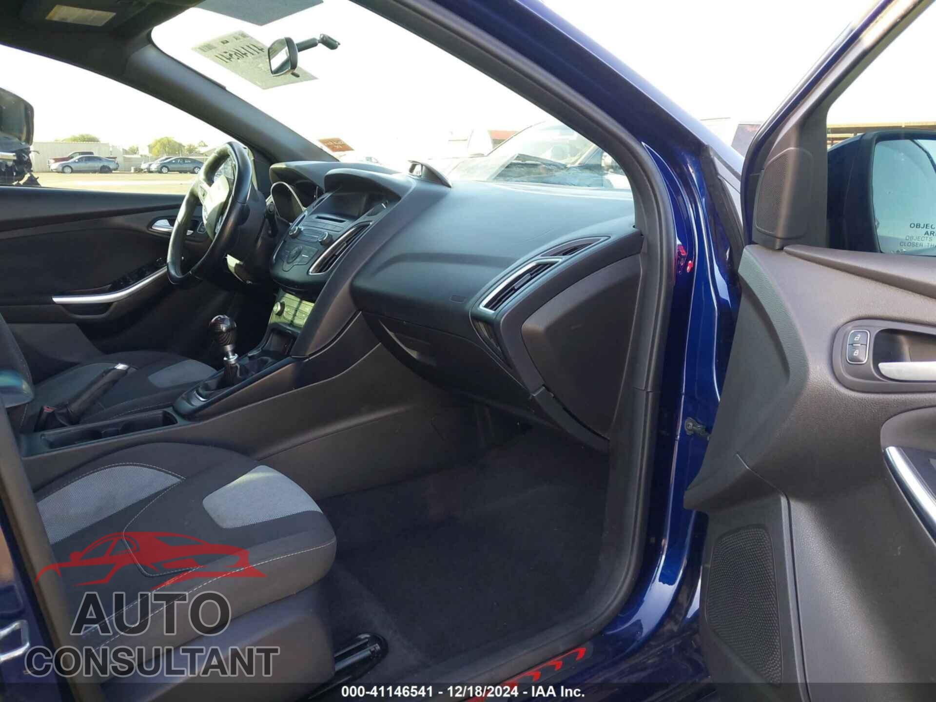 FORD FOCUS ST 2016 - 1FADP3L98GL258564