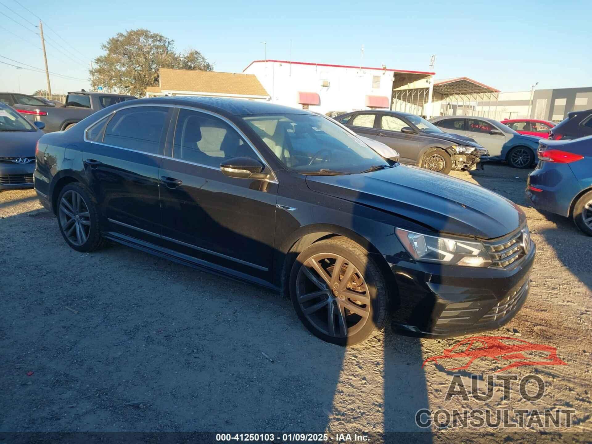 VOLKSWAGEN PASSAT 2017 - 1VWDT7A36HC012378