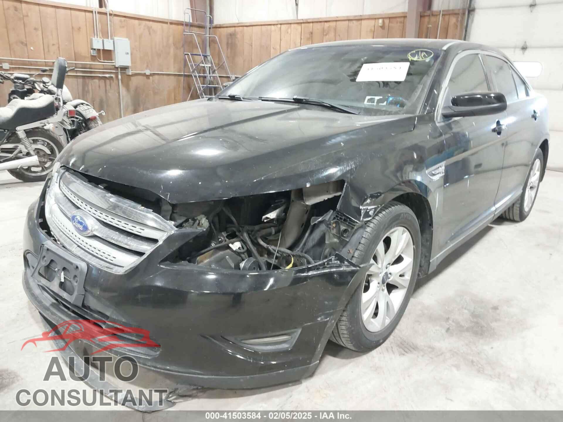FORD TAURUS 2011 - 1FAHP2HW2BG190225