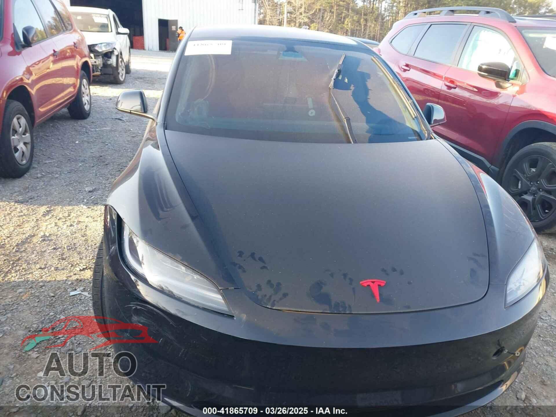 TESLA MODEL 3 2024 - 5YJ3E1EA8RF728301
