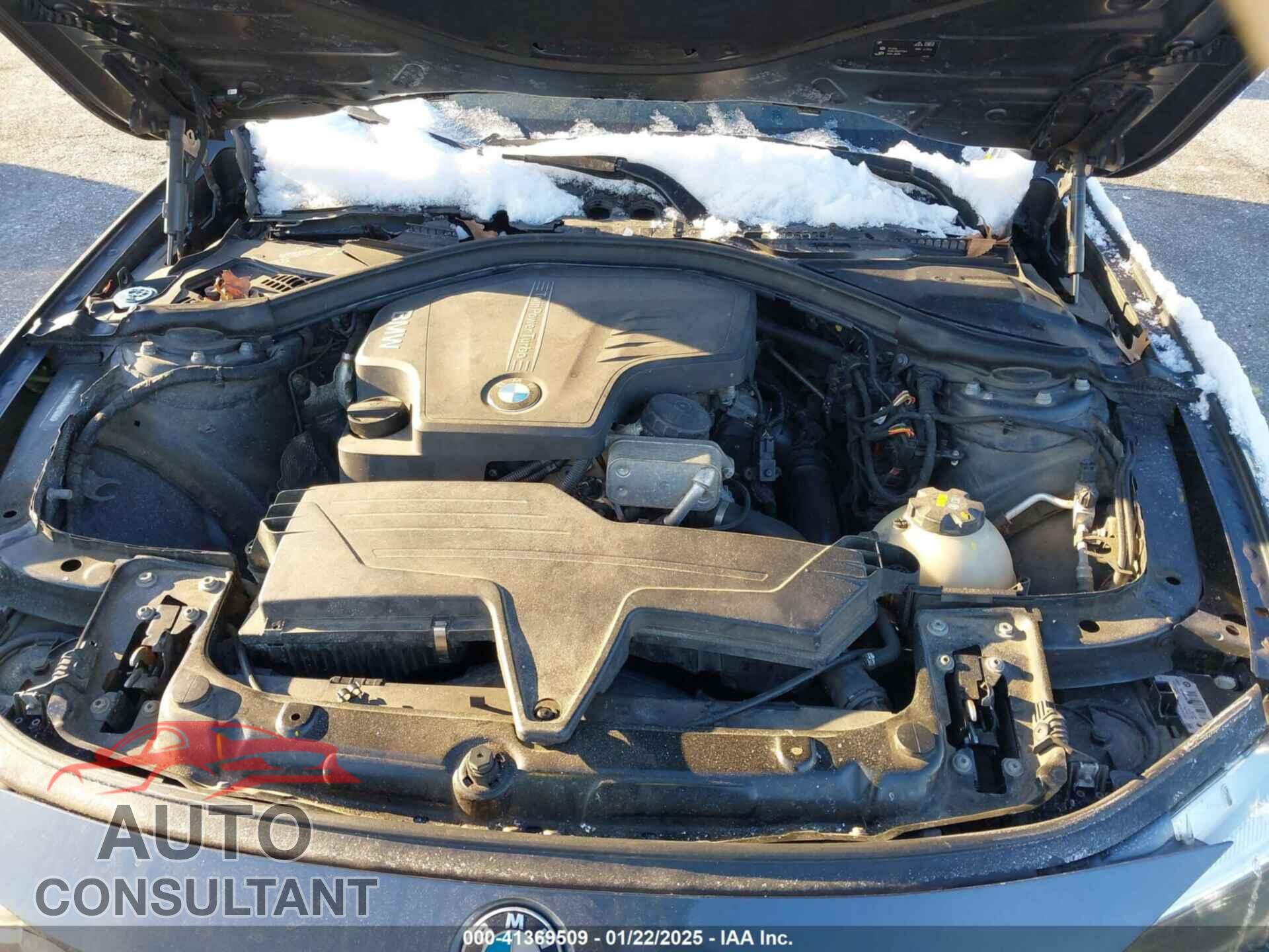 BMW 320I 2016 - WBA8E5G54GNU21006