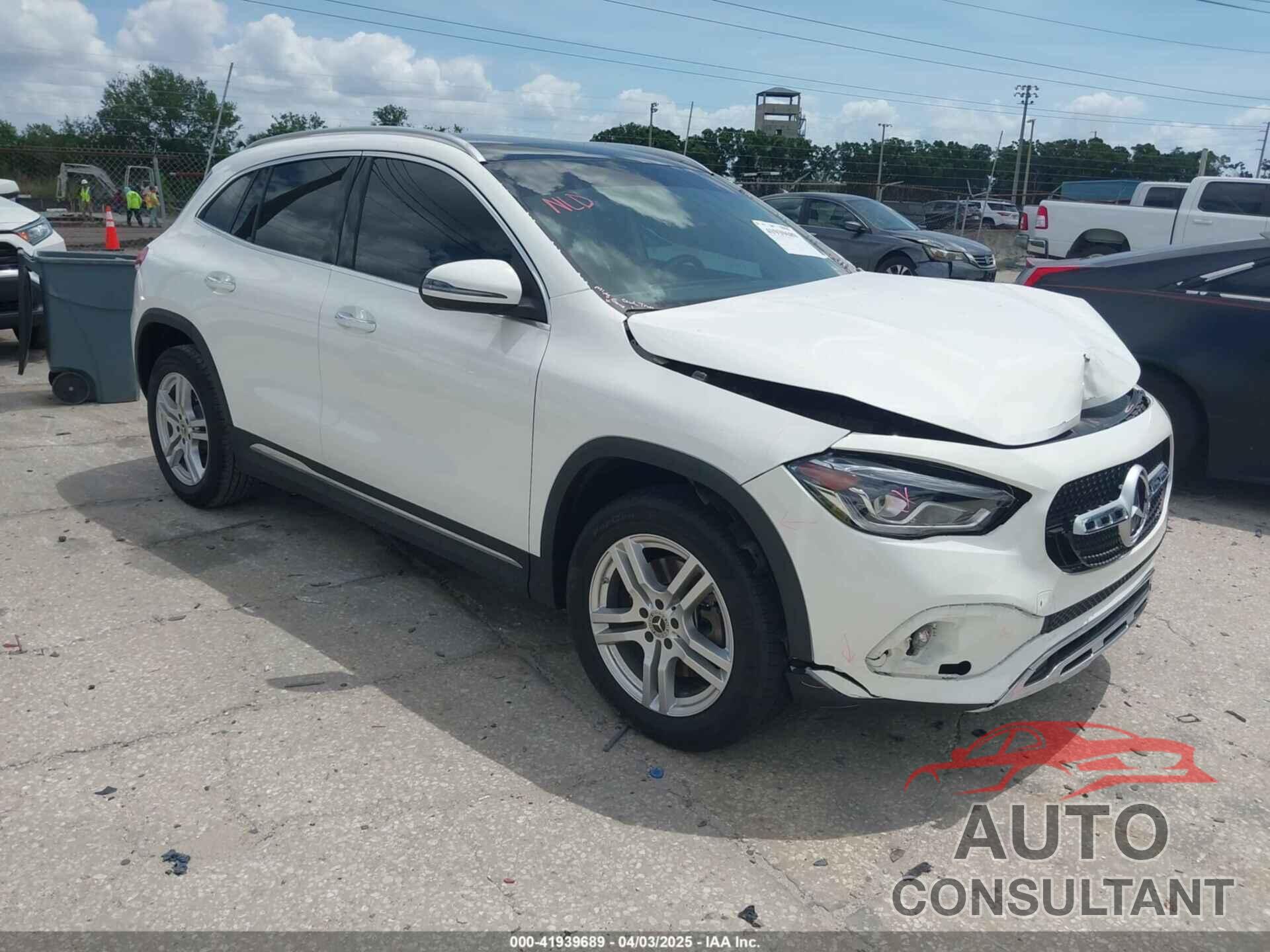 MERCEDES-BENZ GLA 250 2023 - W1N4N4GB2PJ455639