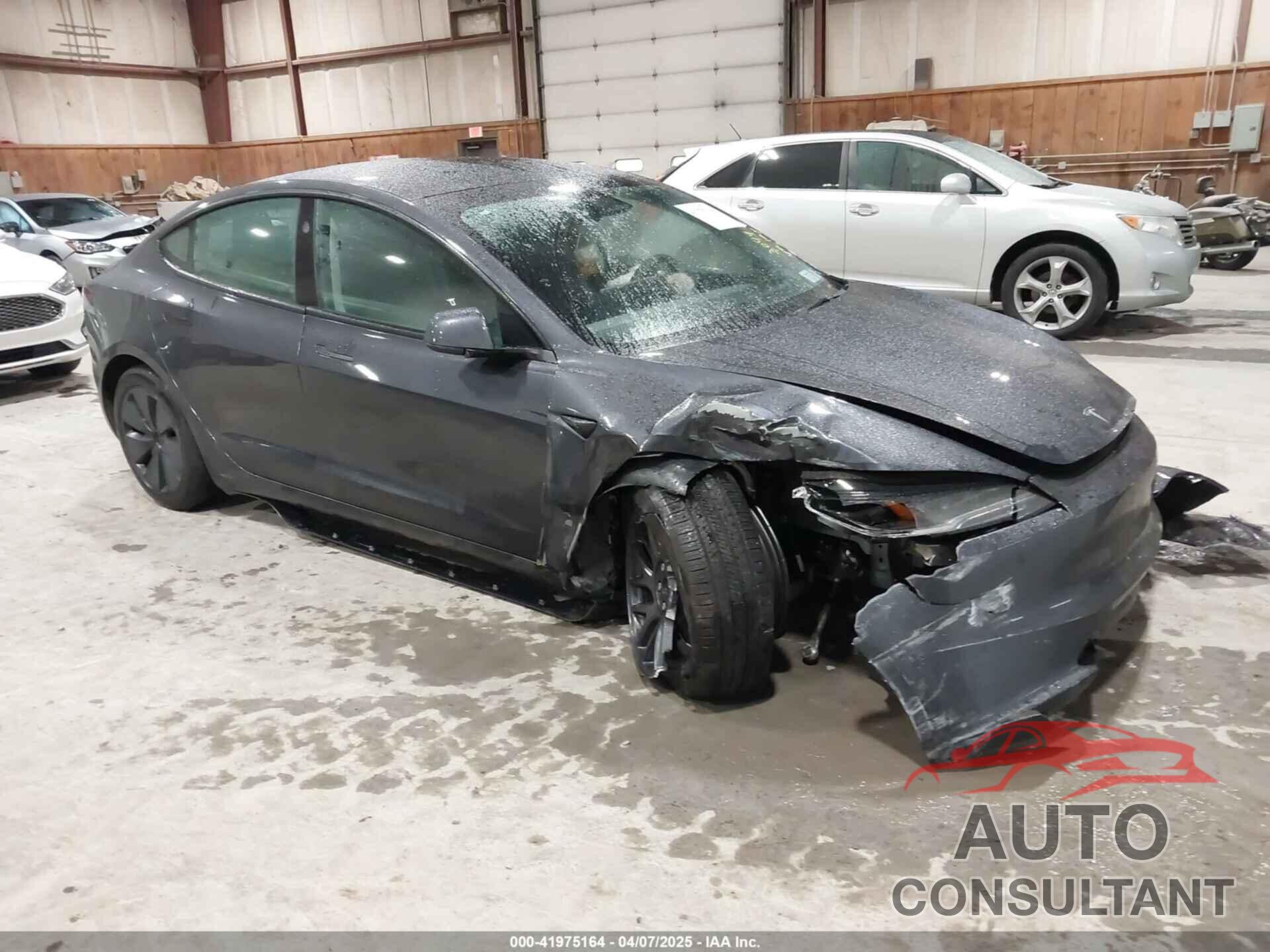 TESLA MODEL 3 2025 - 5YJ3E1EB4SF913766