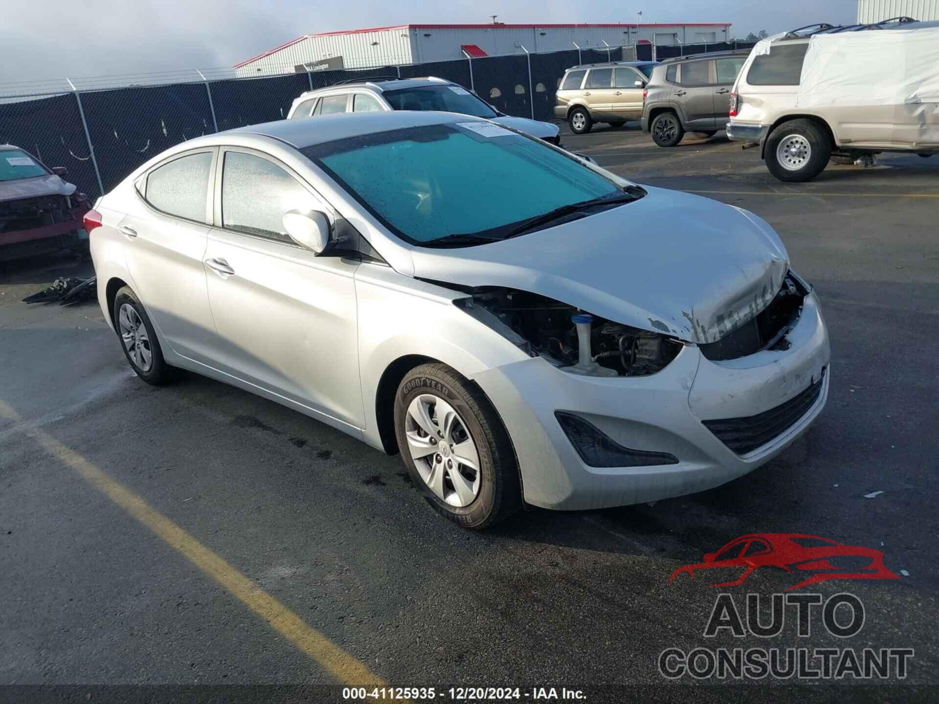 HYUNDAI ELANTRA 2016 - 5NPDH4AE8GH692615
