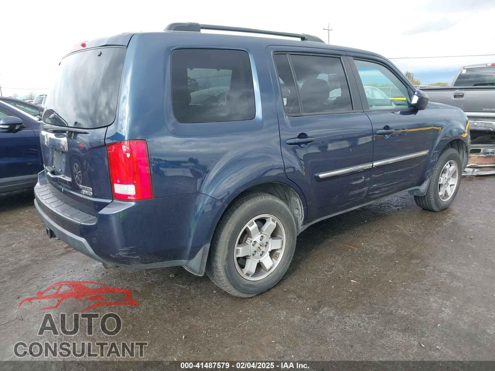 HONDA PILOT 2011 - 5FNYF4H93BB090065