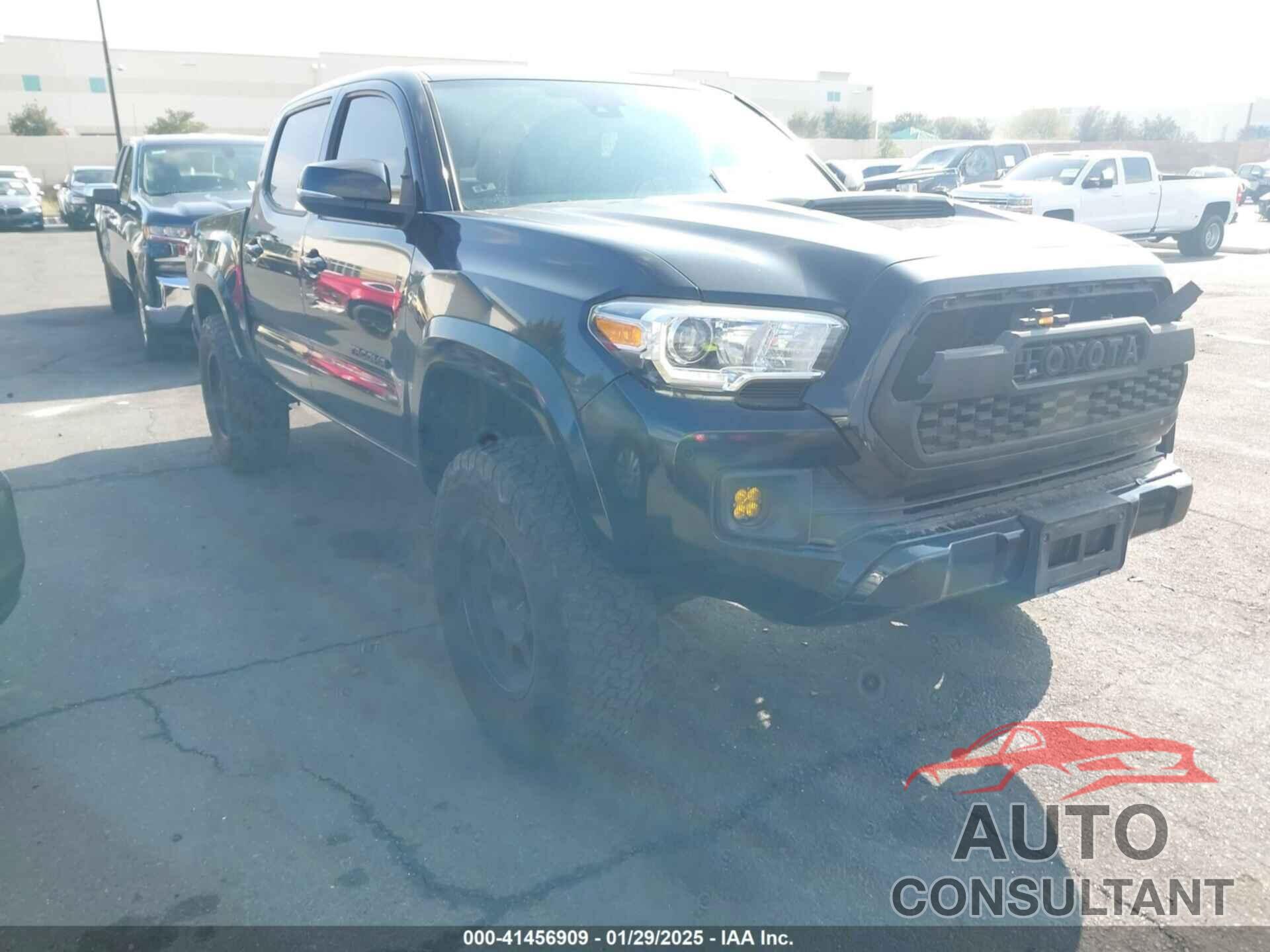 TOYOTA TACOMA 2018 - 3TMAZ5CN1JM054436