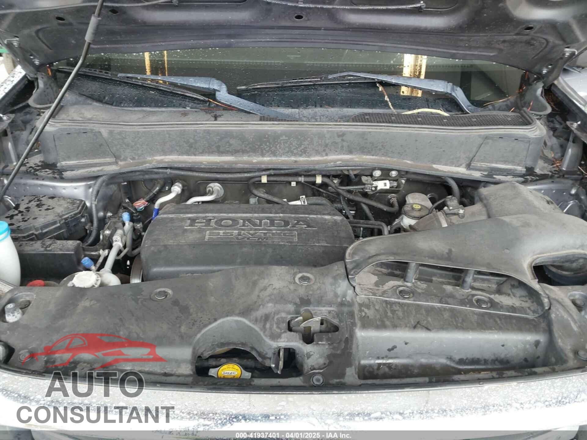 HONDA PILOT 2015 - 5FNYF4H50FB030652