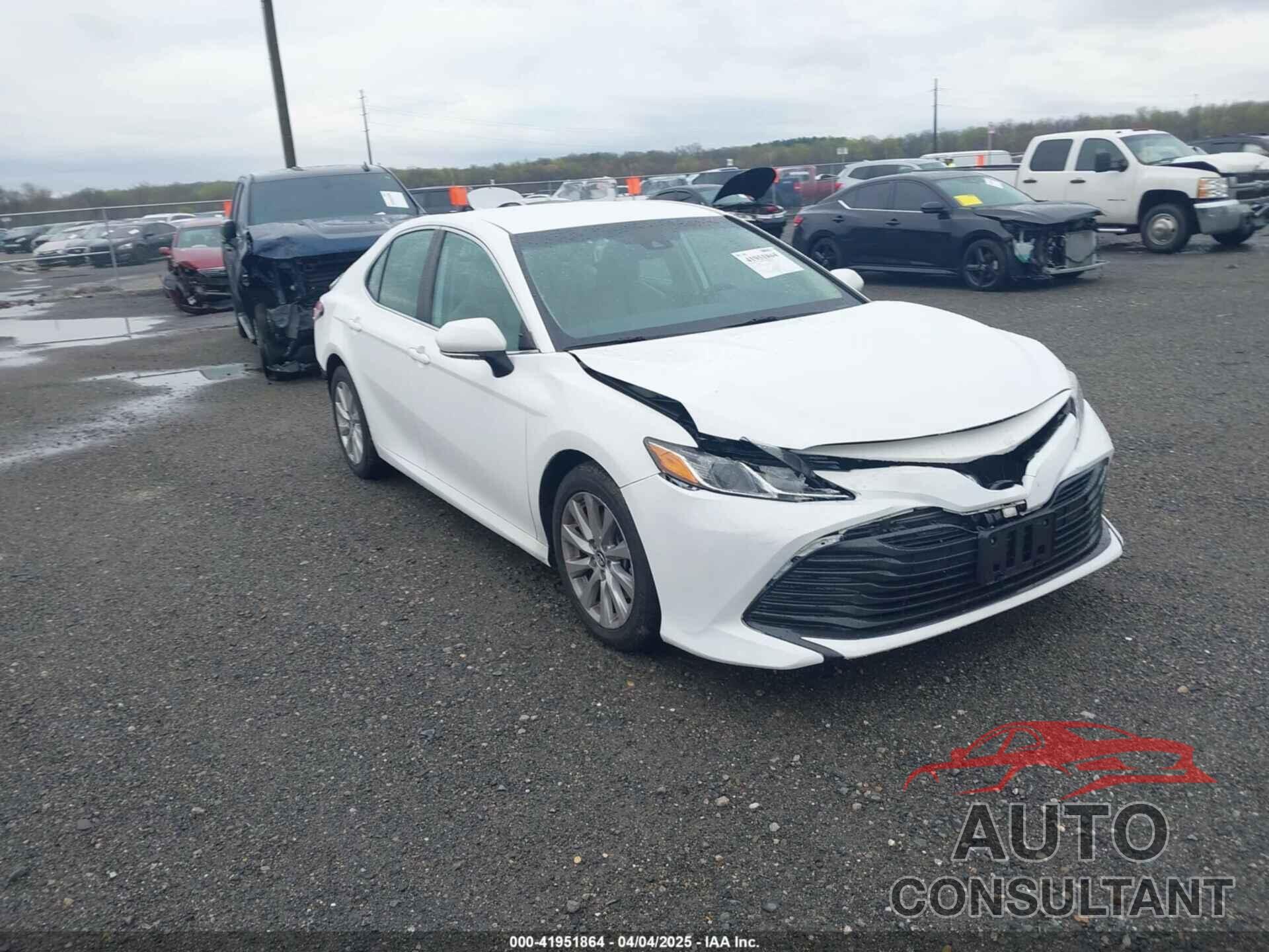 TOYOTA CAMRY 2019 - 4T1B11HK1KU252879
