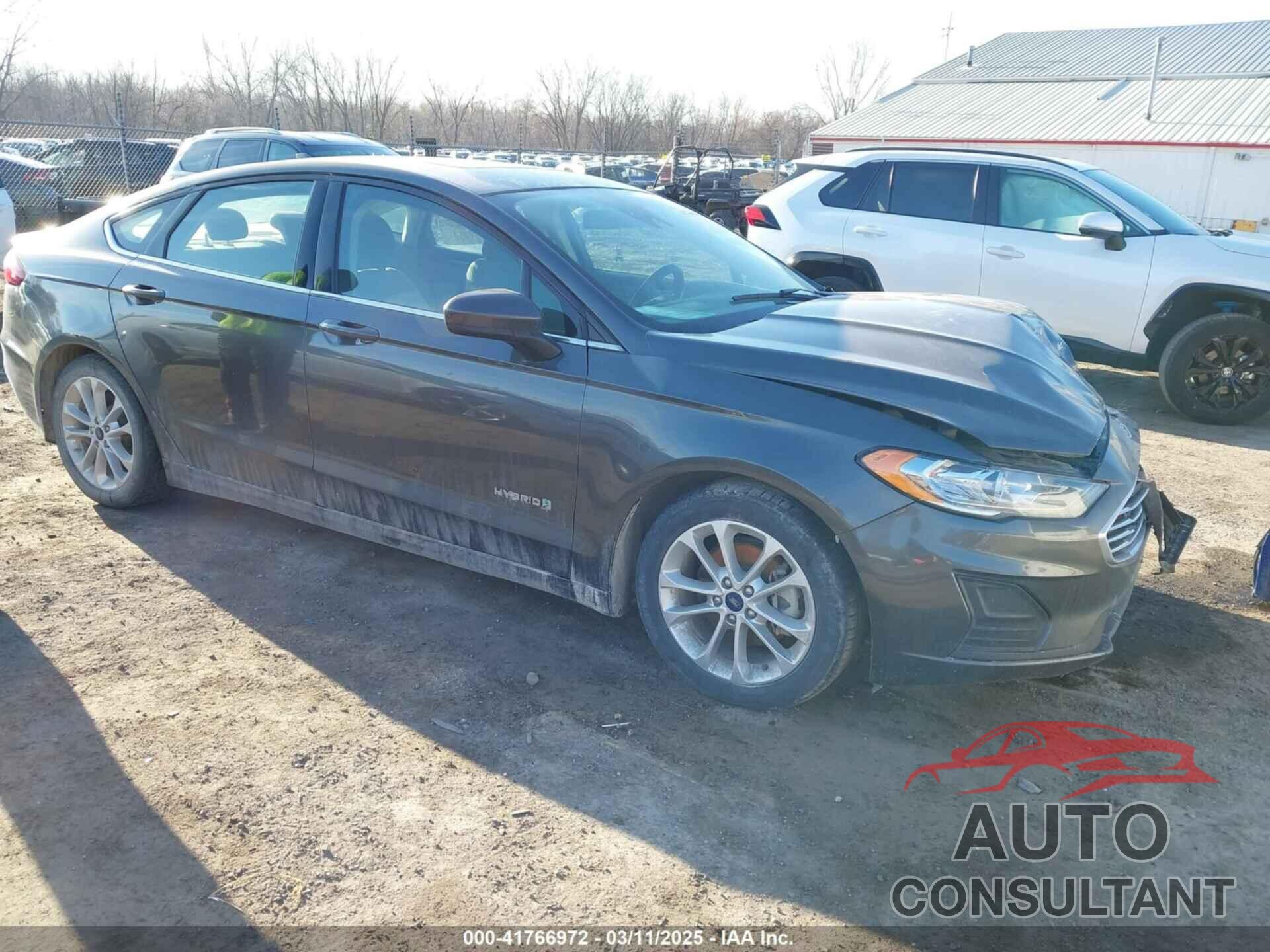 FORD FUSION HYBRID 2019 - 3FA6P0LU7KR242328