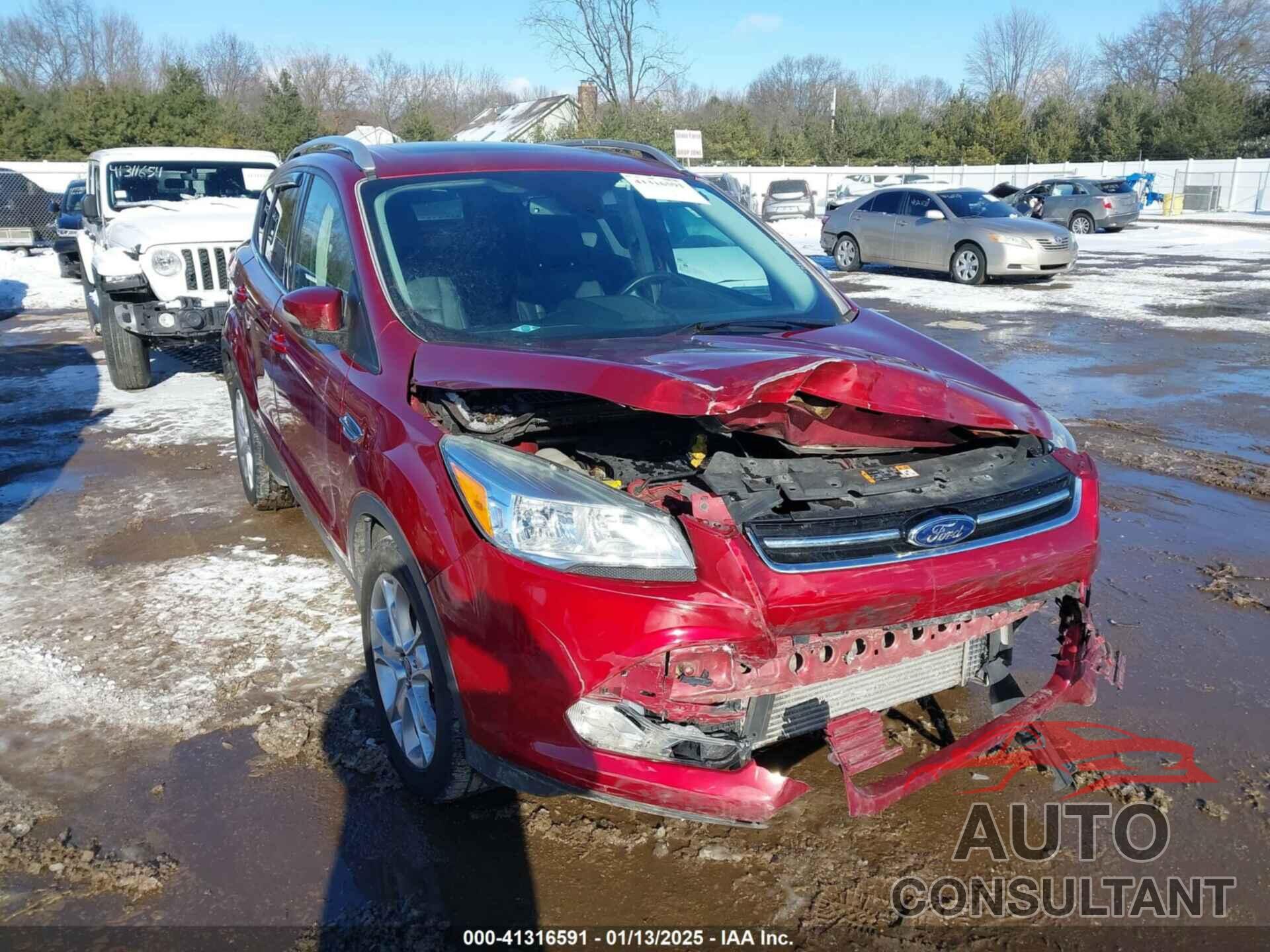 FORD ESCAPE 2016 - 1FMCU0J98GUB92670