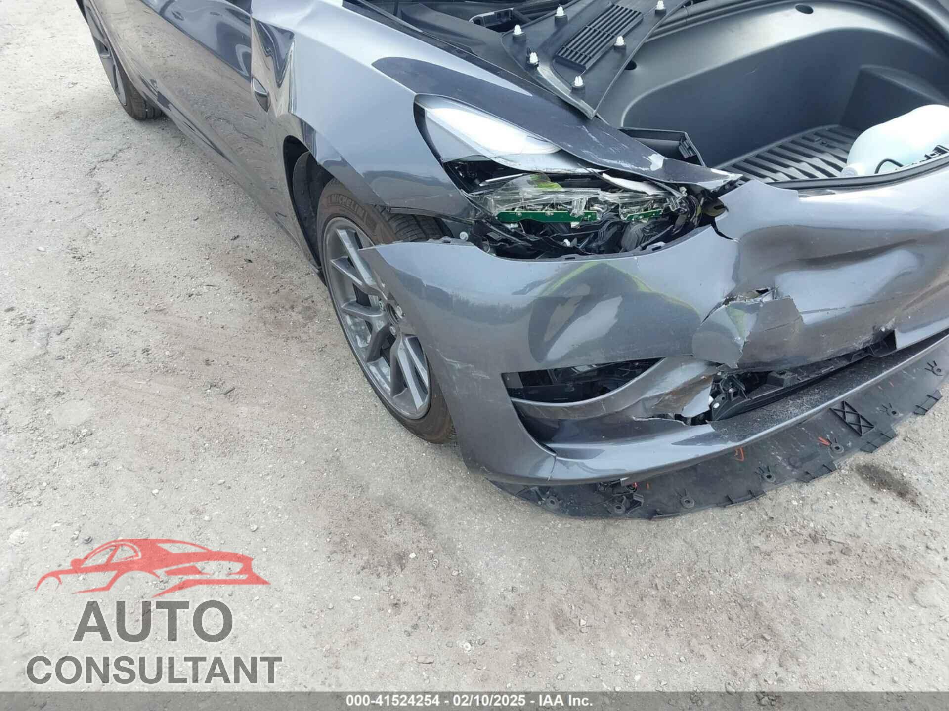 TESLA MODEL 3 2023 - 5YJ3E1EA7PF710871
