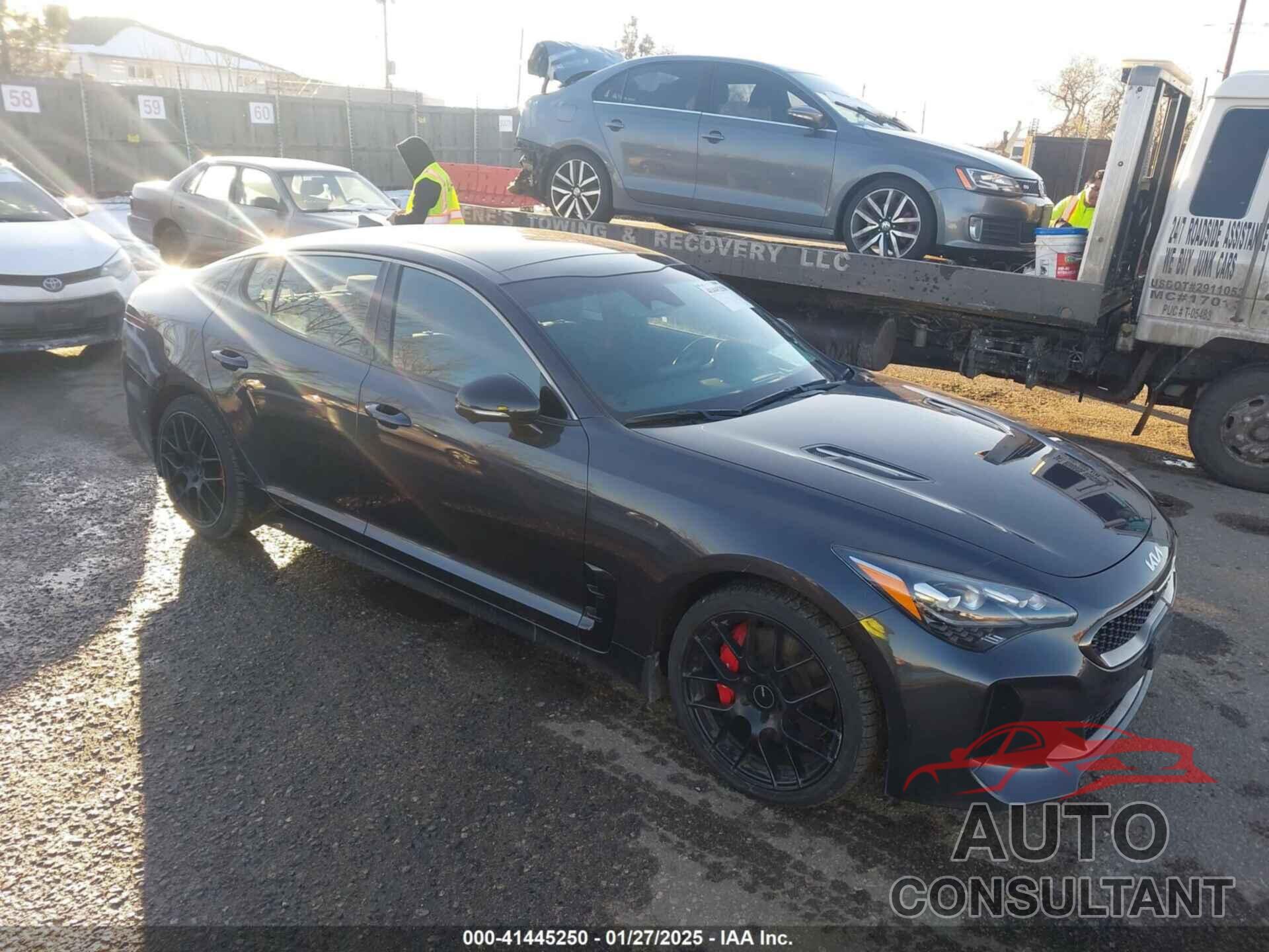 KIA STINGER 2023 - KNAE55LC5P6125865
