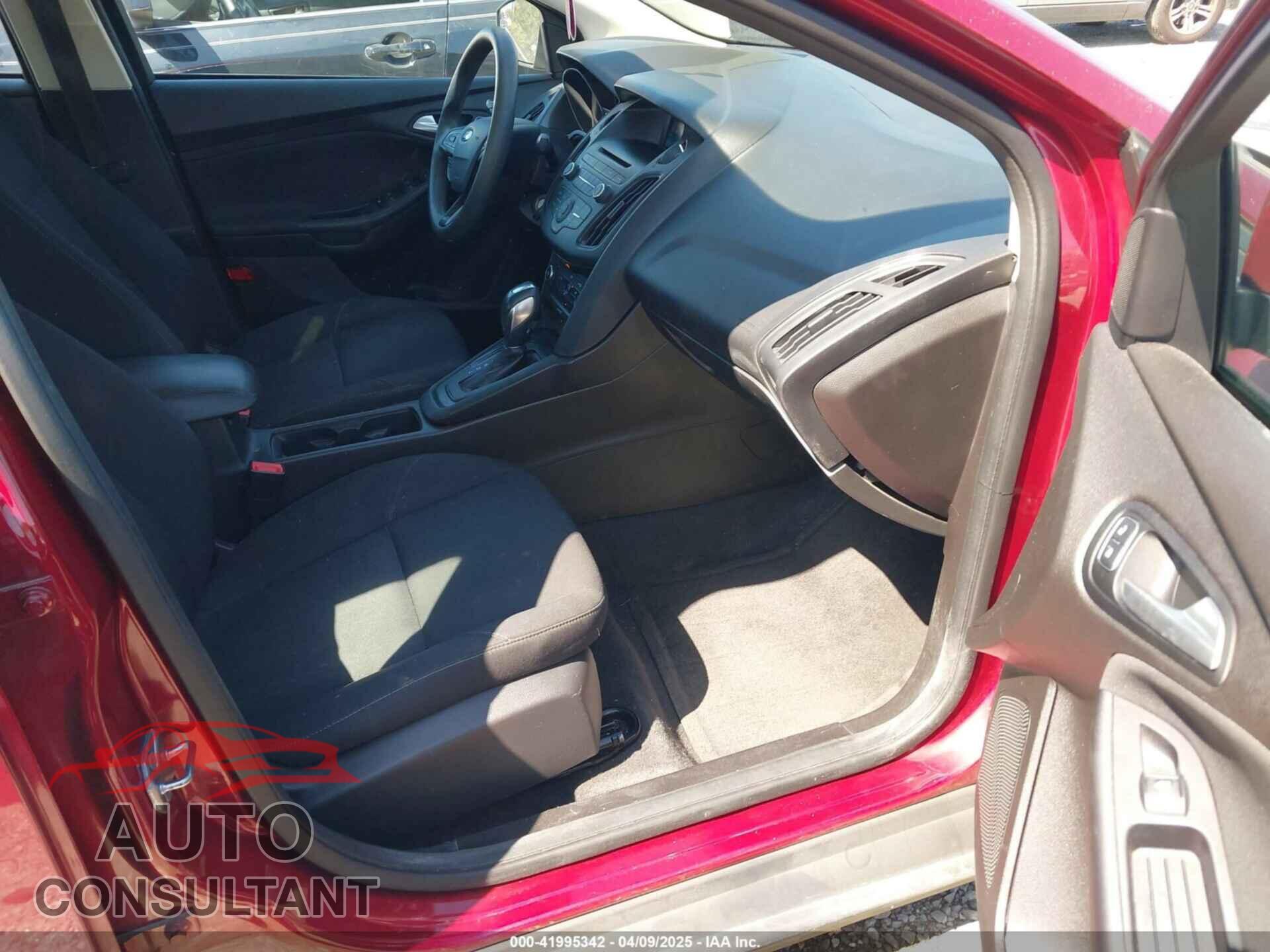 FORD FOCUS 2016 - 1FADP3F20GL378468
