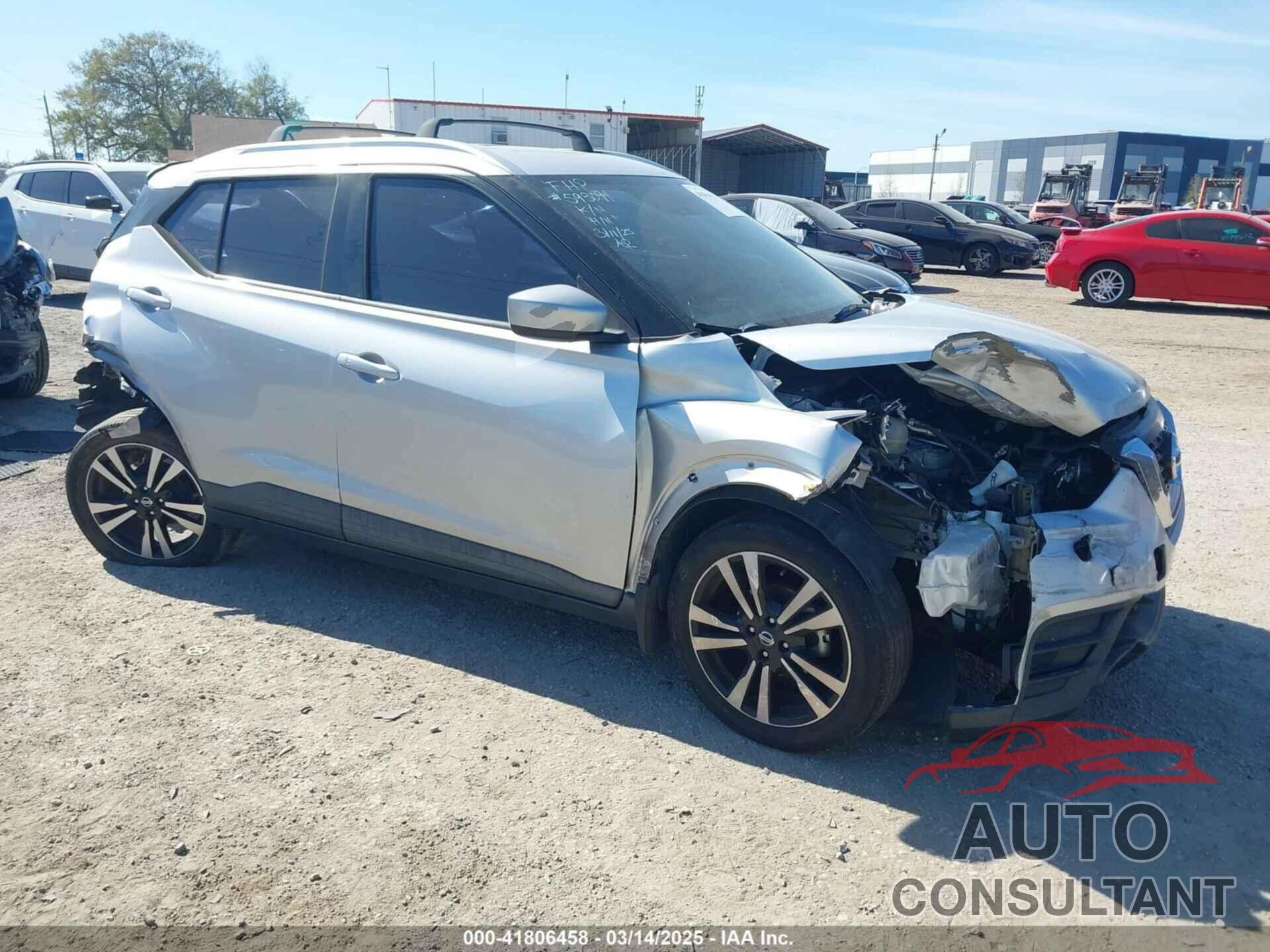 NISSAN KICKS 2018 - 3N1CP5CU5JL532145