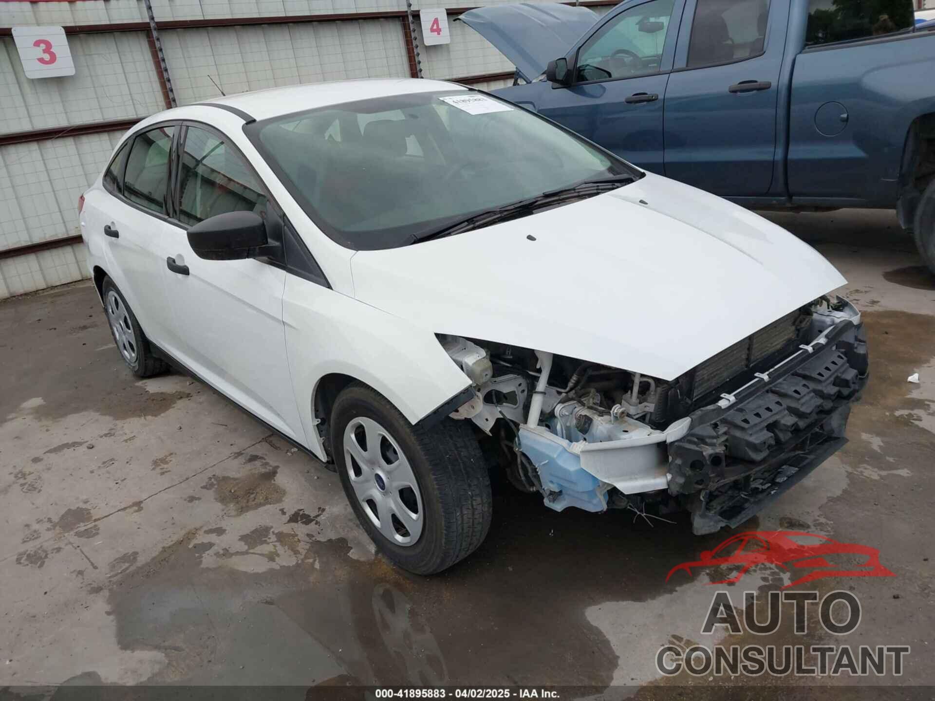 FORD FOCUS 2018 - 1FADP3E23JL212714
