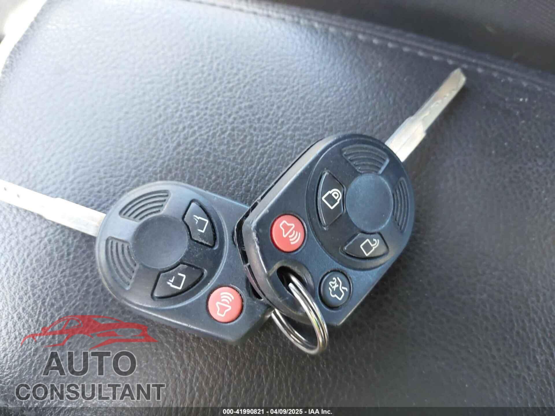 FORD FOCUS 2013 - 1FADP3F2XDL282164
