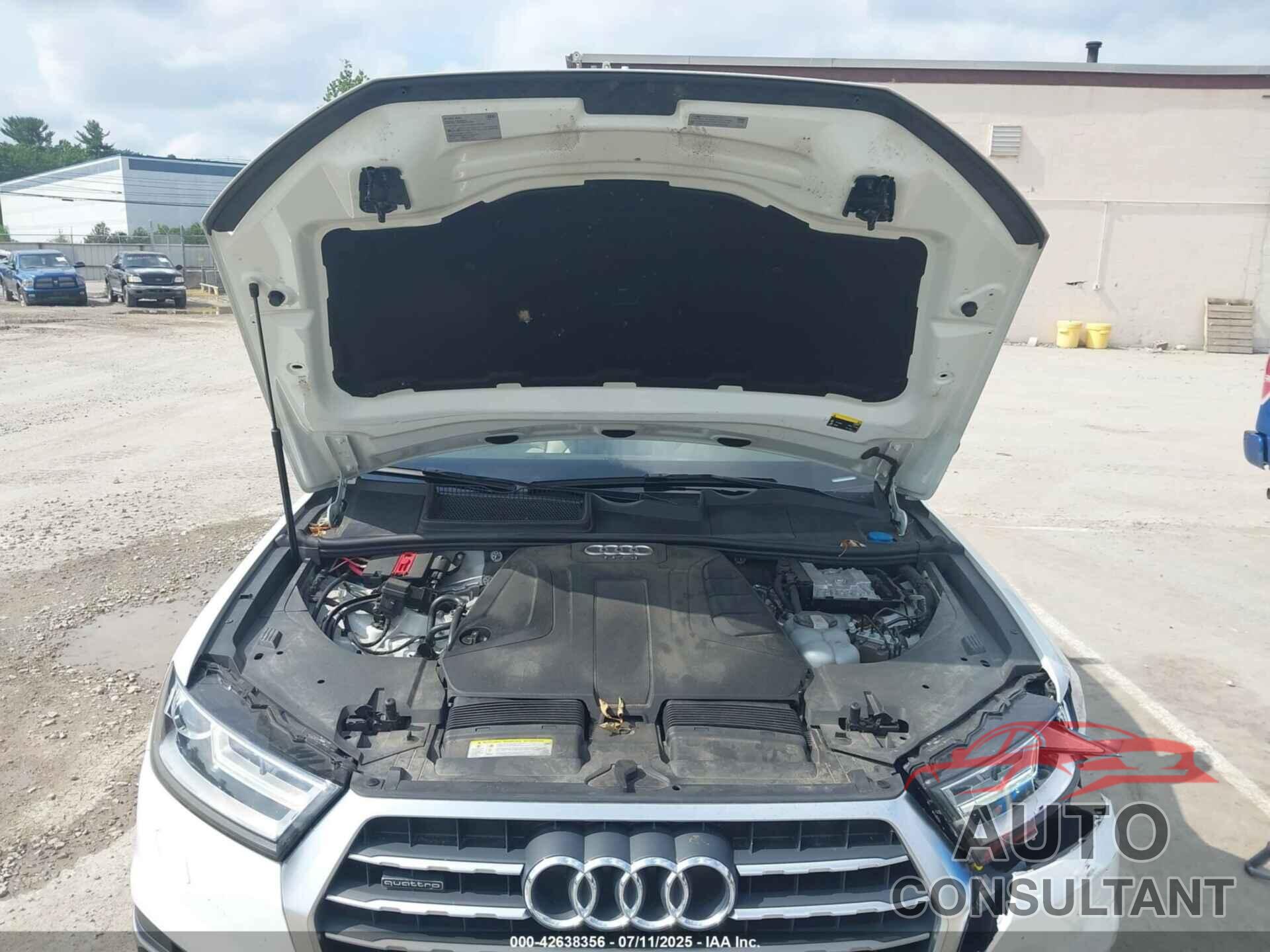 AUDI Q7 2017 - WA1LHAF70HD049844