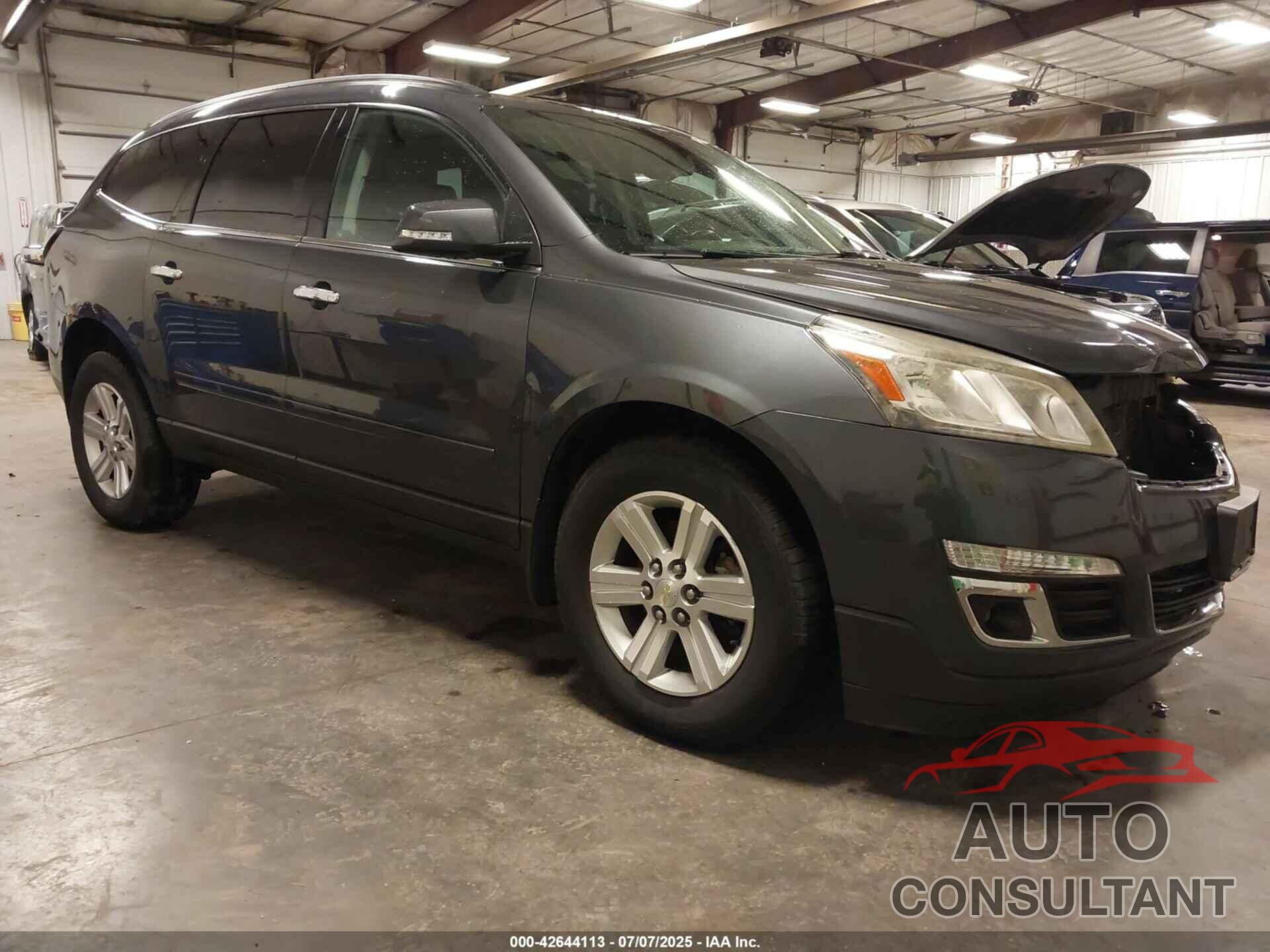 CHEVROLET TRAVERSE 2014 - 1GNKRHKD2EJ288870
