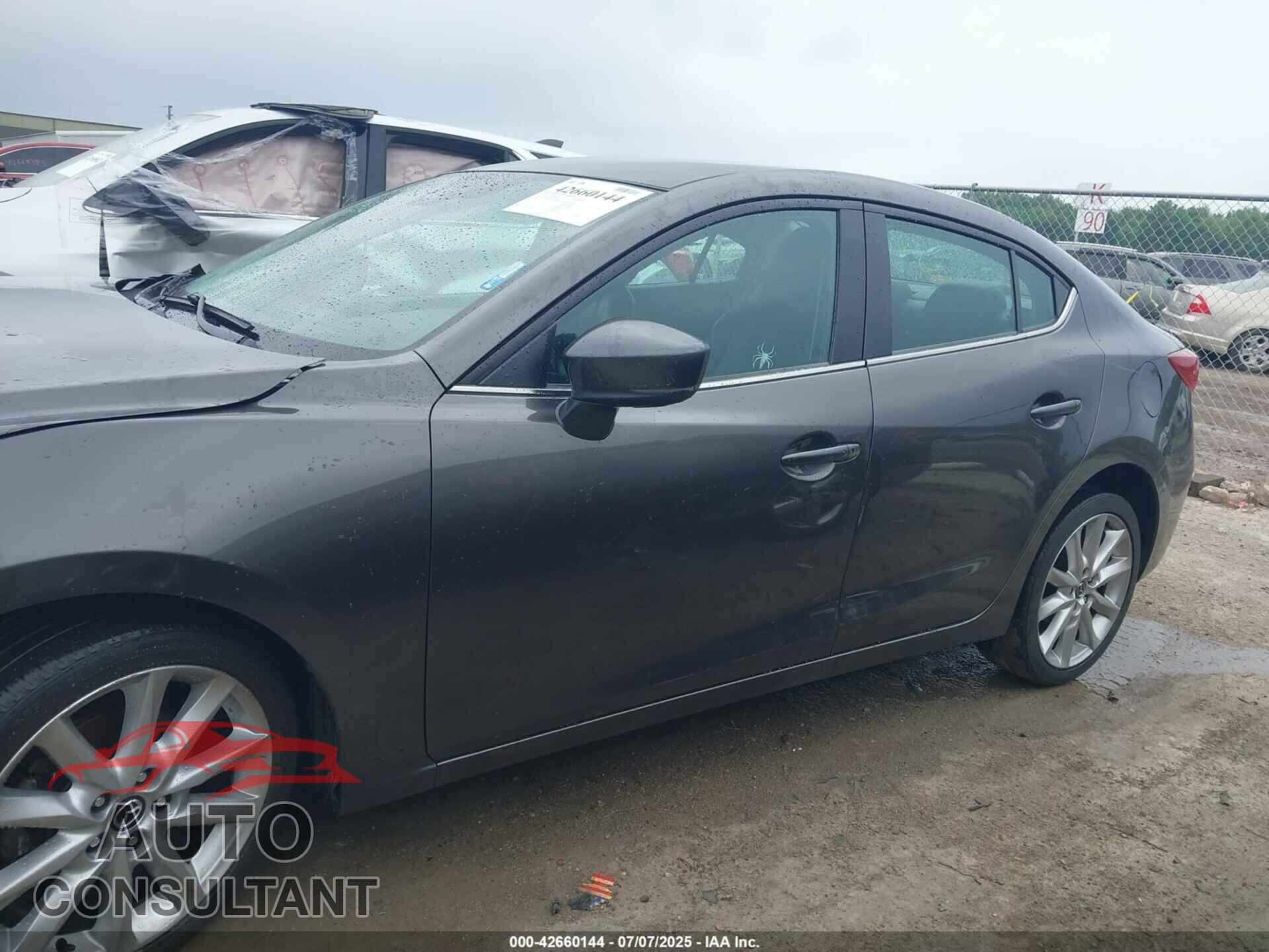 MAZDA MAZDA3 2017 - 3MZBN1V75HM135518