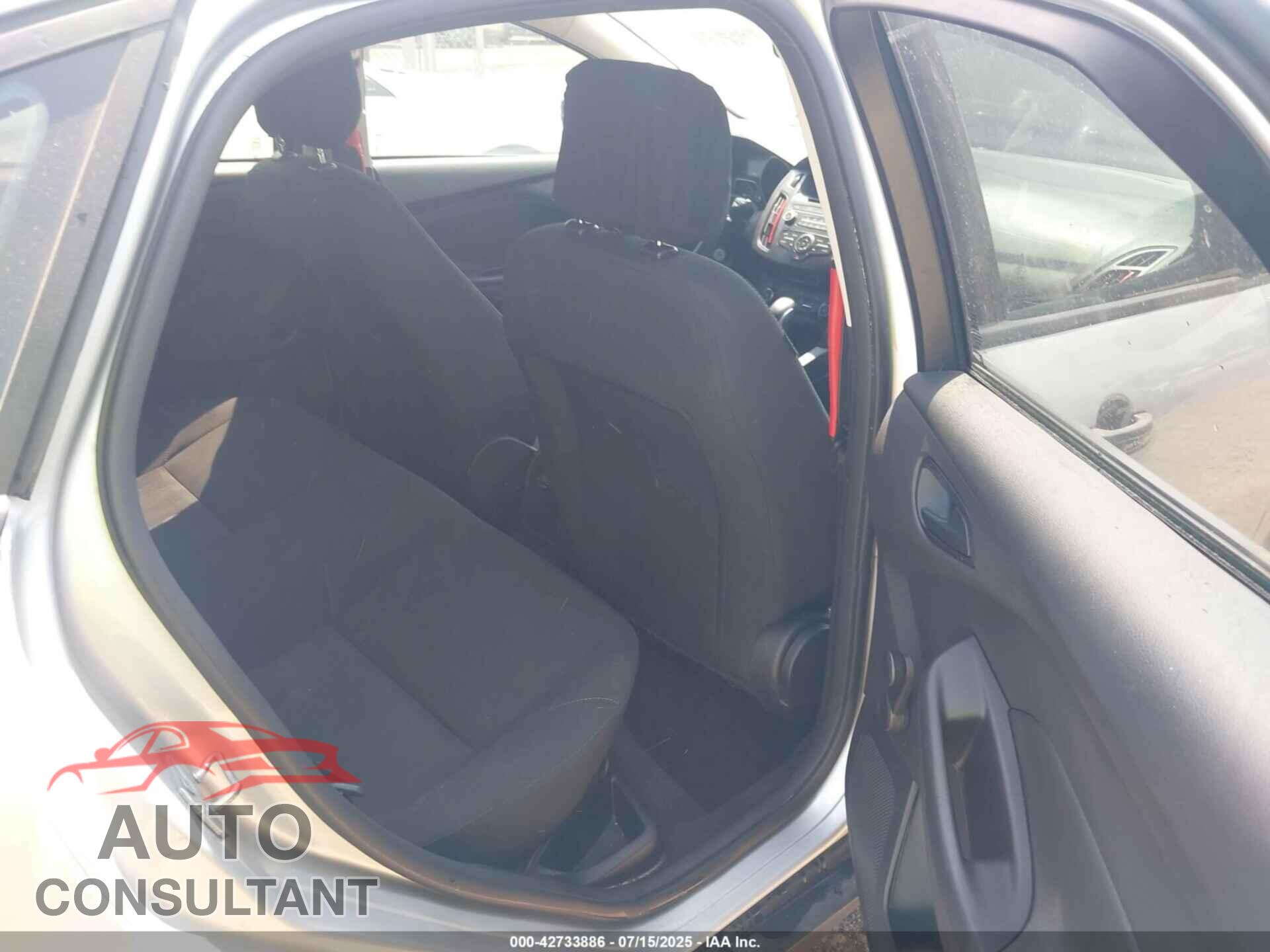 FORD FOCUS 2016 - 1FADP3E20GL403256