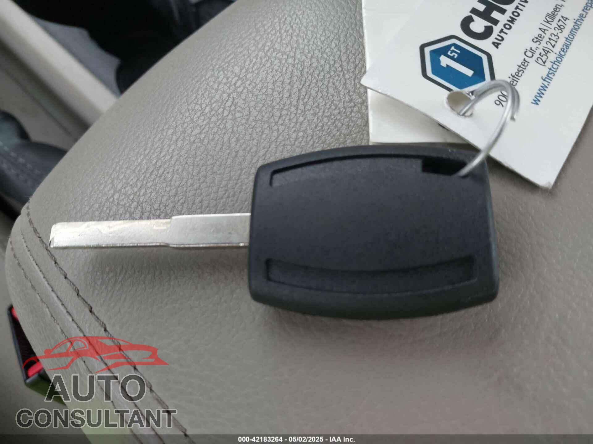 FORD FOCUS 2017 - 1FADP3K27HL225478