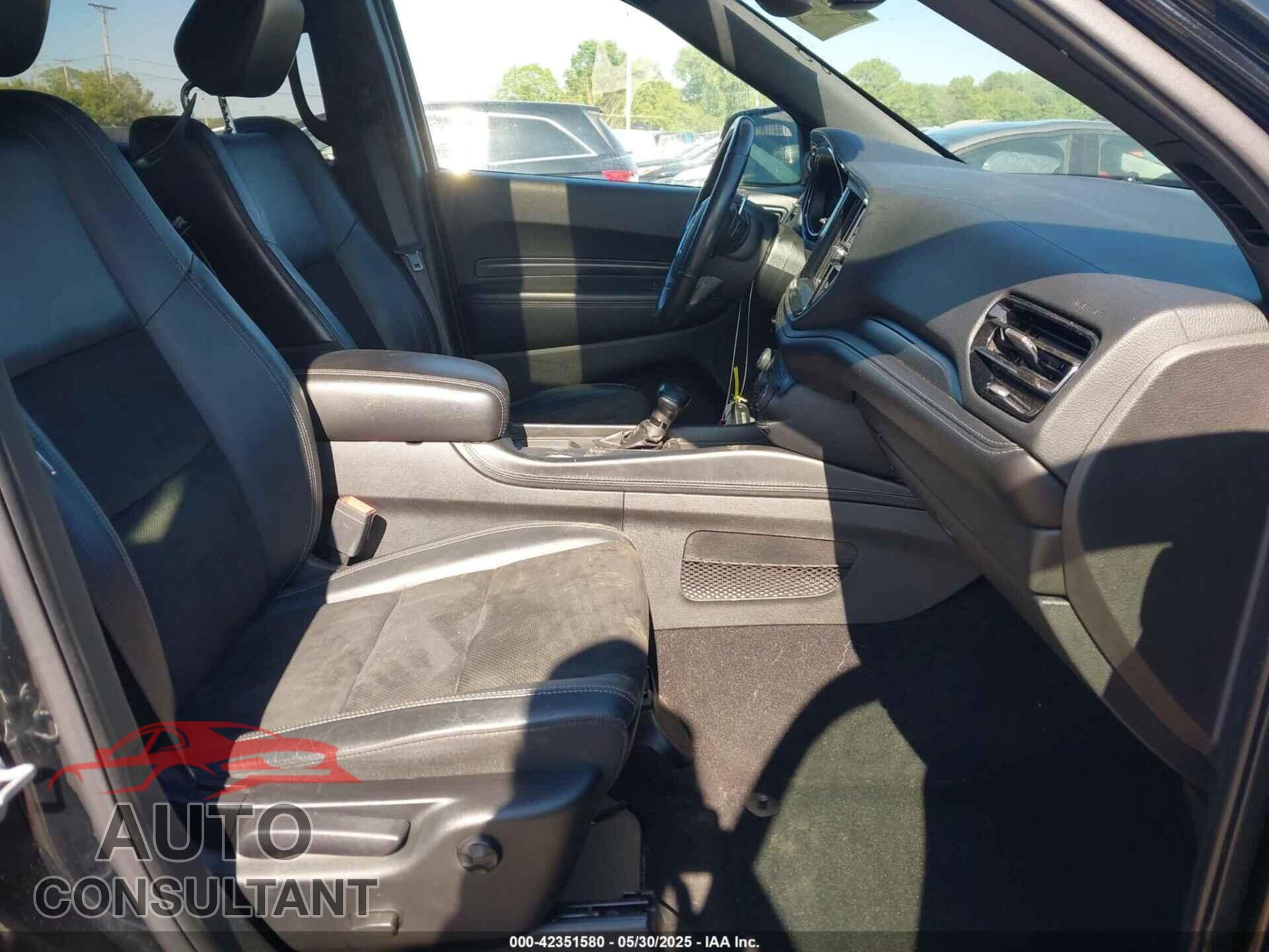 DODGE DURANGO 2021 - 1C4RDJDG9MC555378