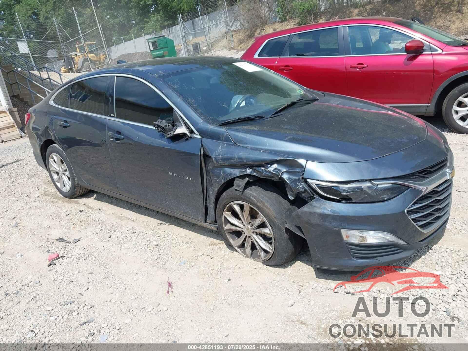 CHEVROLET MALIBU 2020 - 1G1ZD5ST4LF121544