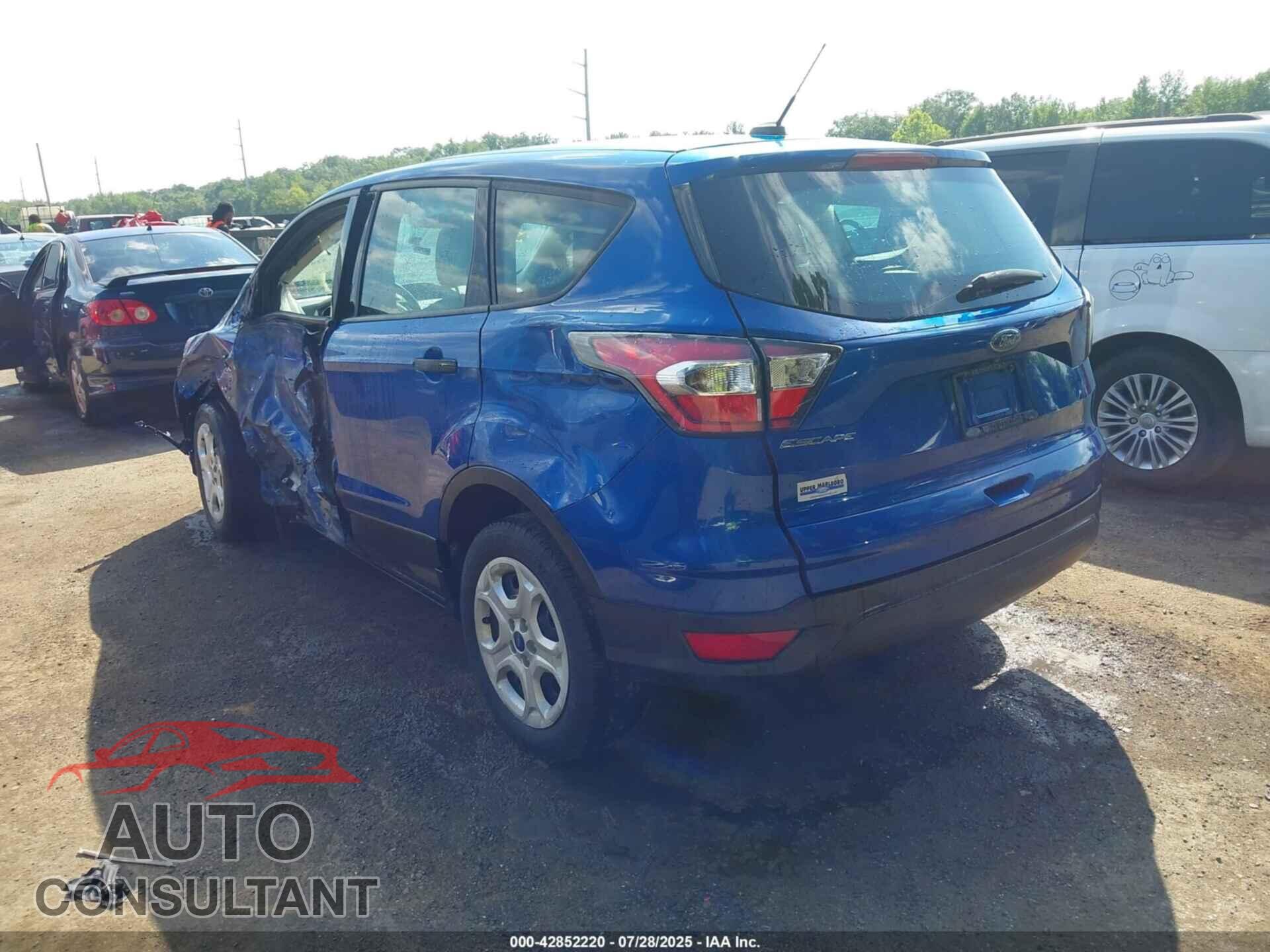 FORD ESCAPE 2017 - 1FMCU0F79HUA36601